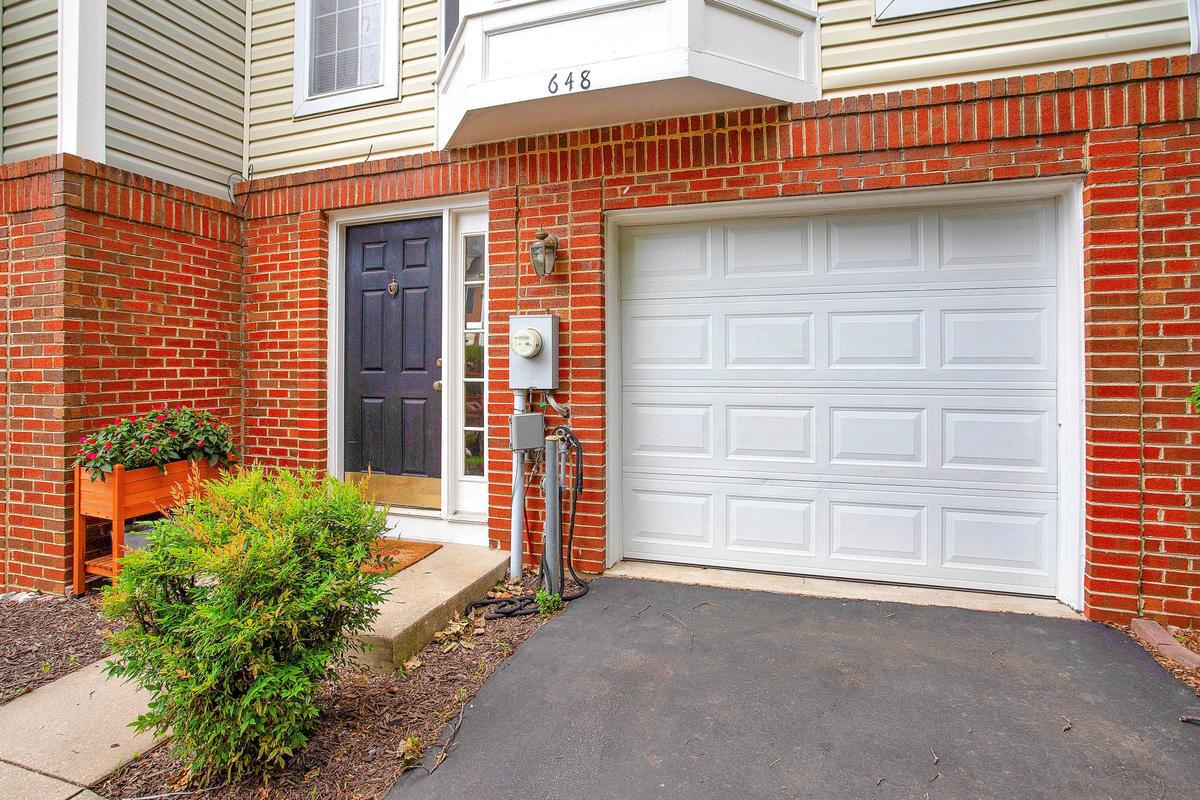 WINDGATE CONDO - Residential