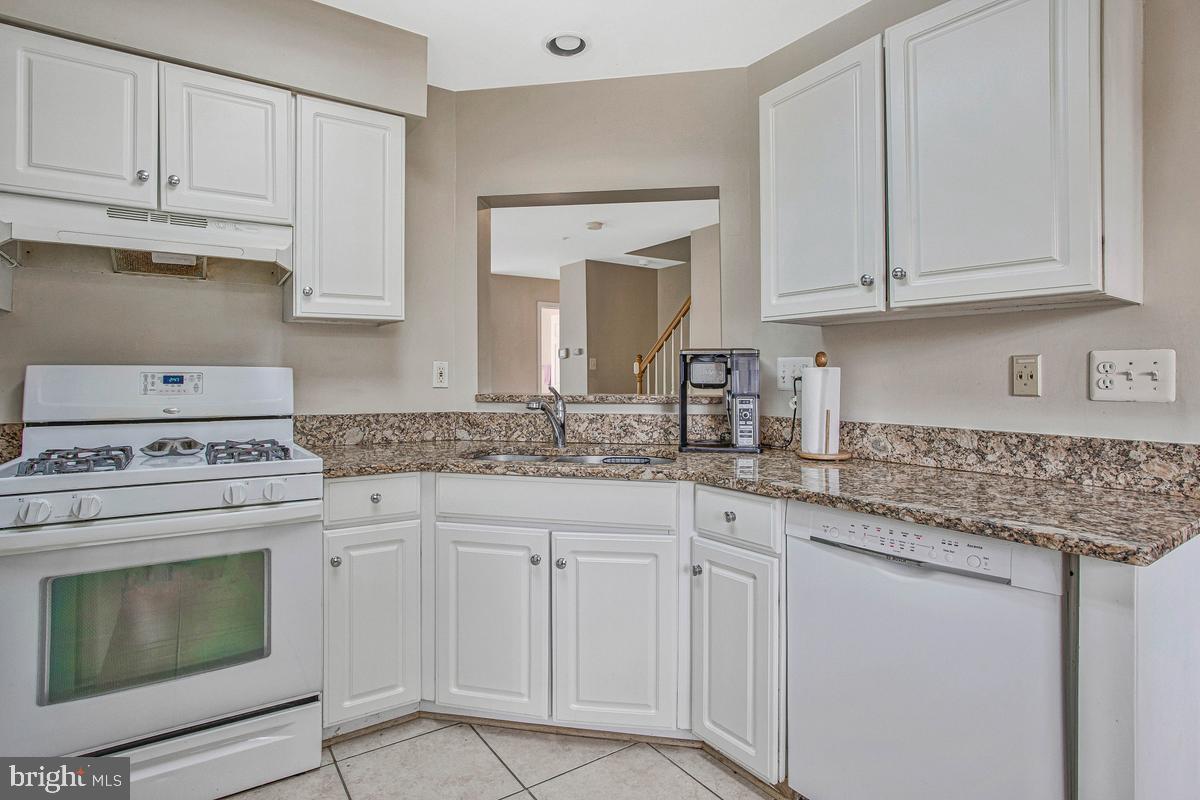 WINDGATE CONDO - Residential