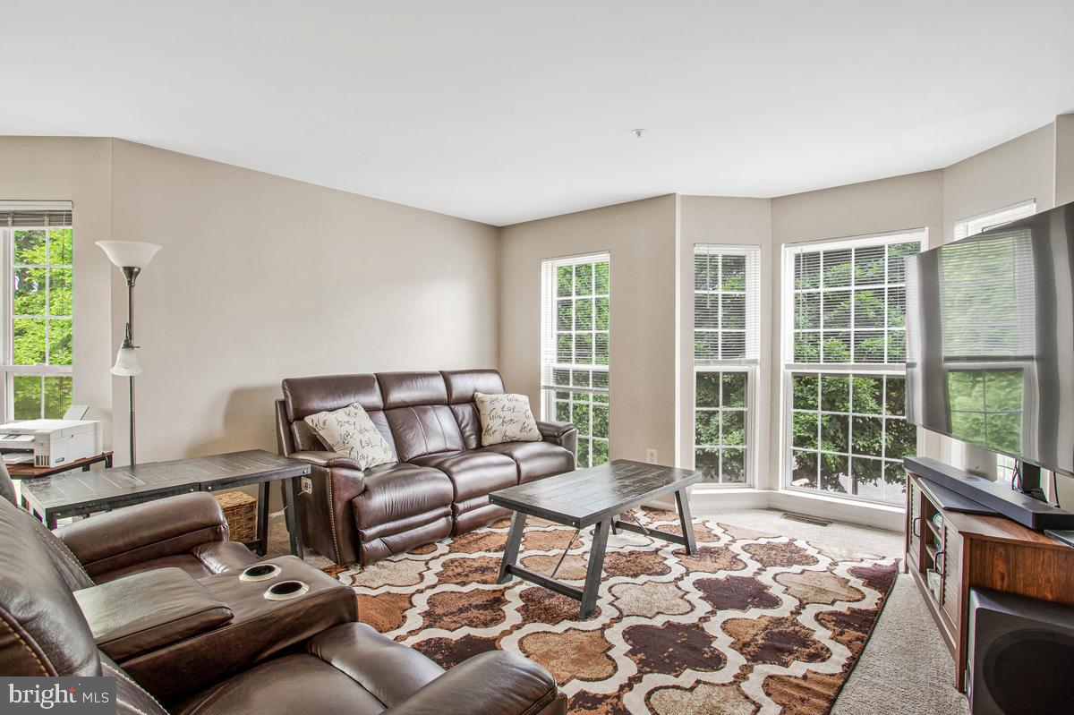 WINDGATE CONDO - Residential