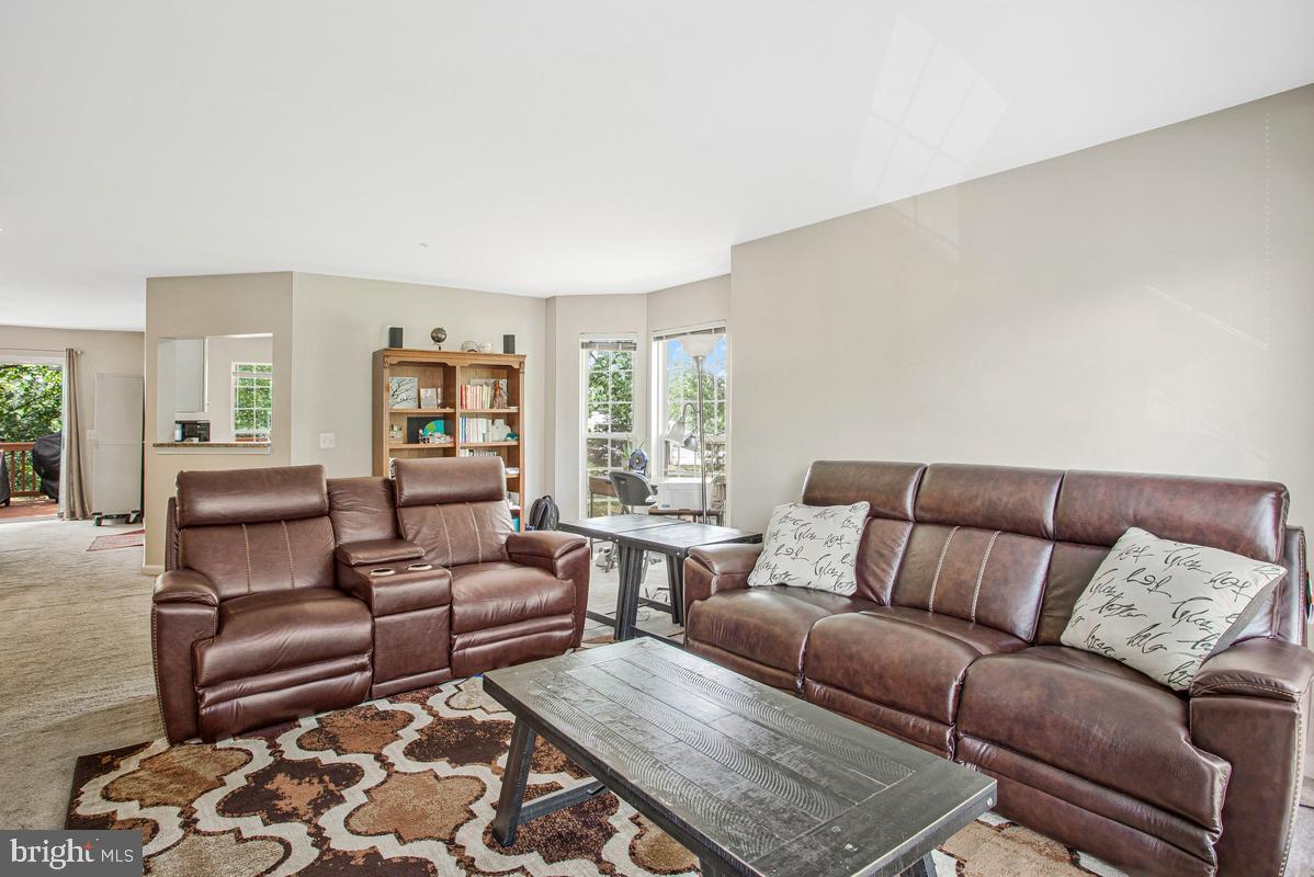 WINDGATE CONDO - Residential