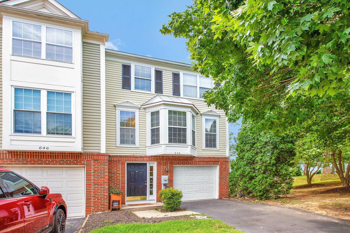 WINDGATE CONDO - Residential