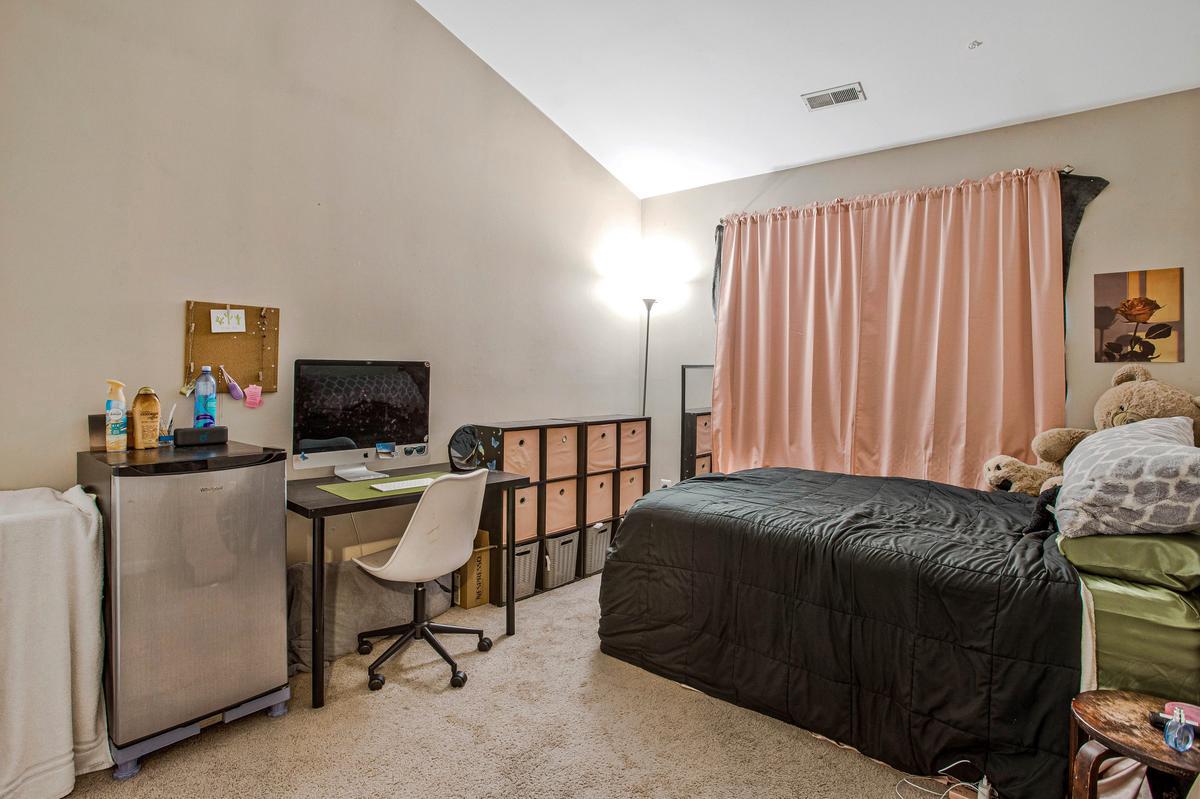 WINDGATE CONDO - Residential