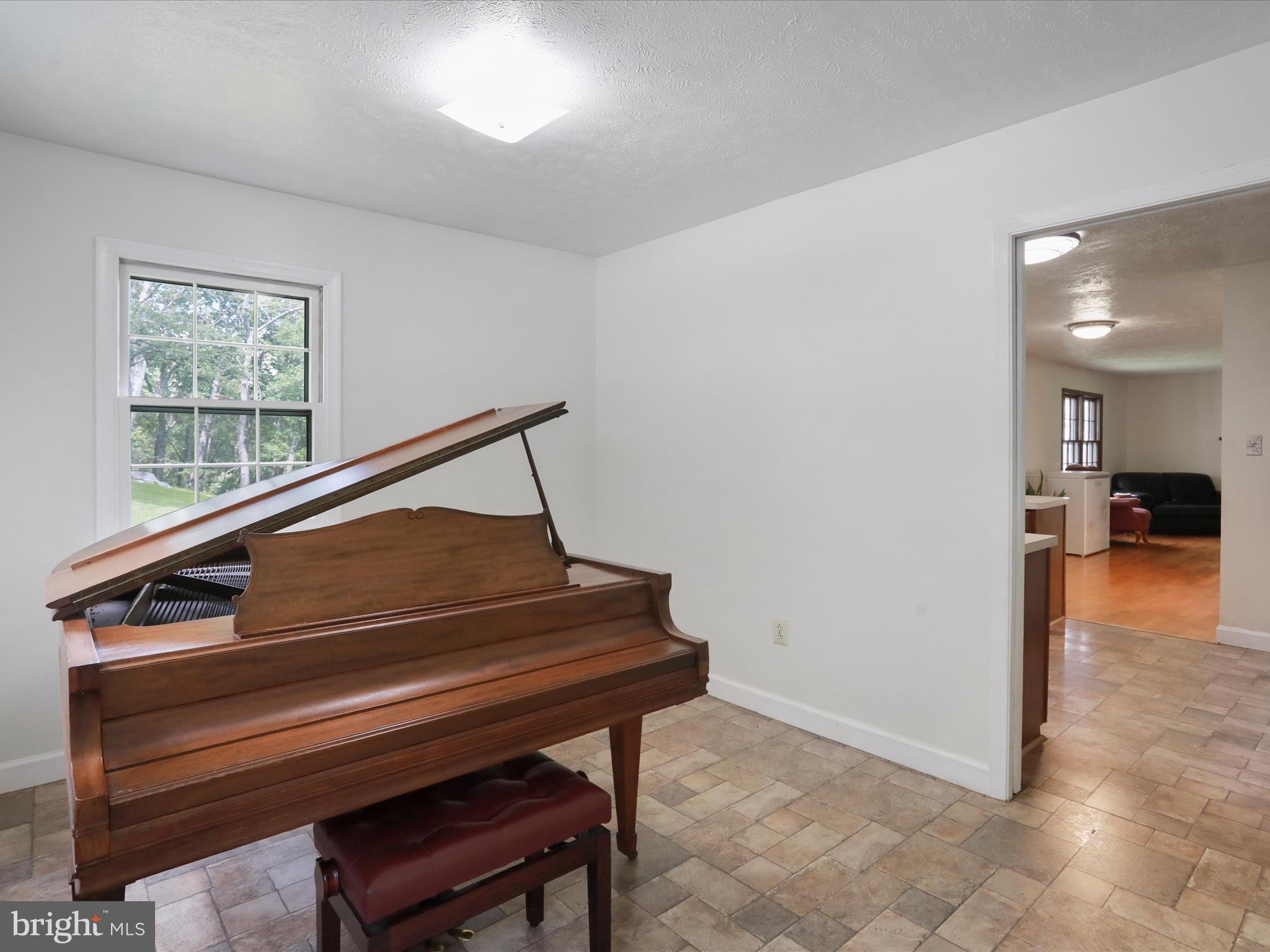RIDGEWAY BELL - Residential