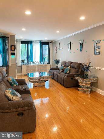 FERN ROCK - Residential