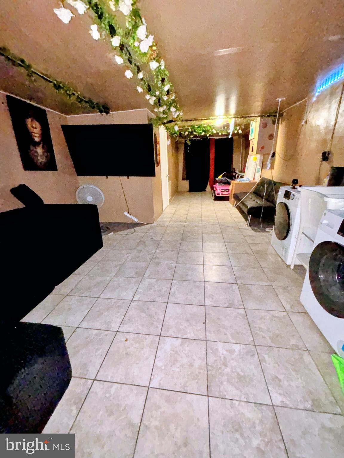 FERN ROCK - Residential