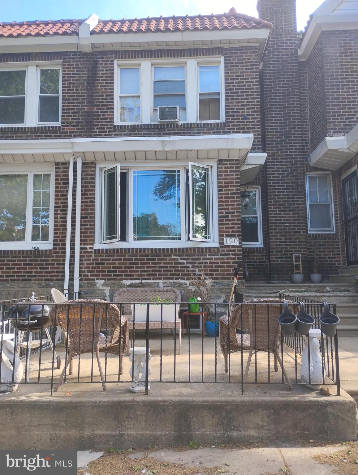 This spacious 4 bedroom home features upgrades including granite countertops, a patio great for barbeques or just relaxing, off street parking and a finished basement that can be used for an additional bedroom. Close to transportation and shopping, call to tour today.
