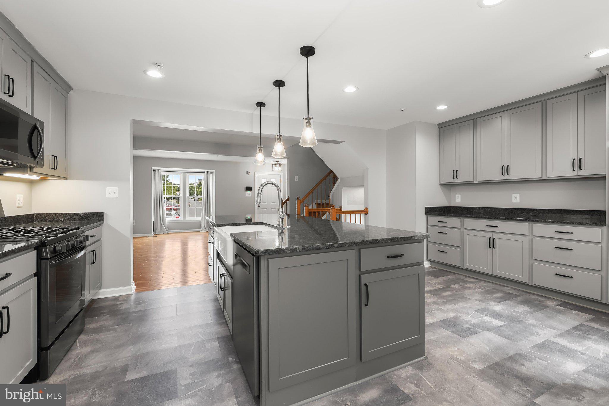 PINEY ORCHARD - Residential