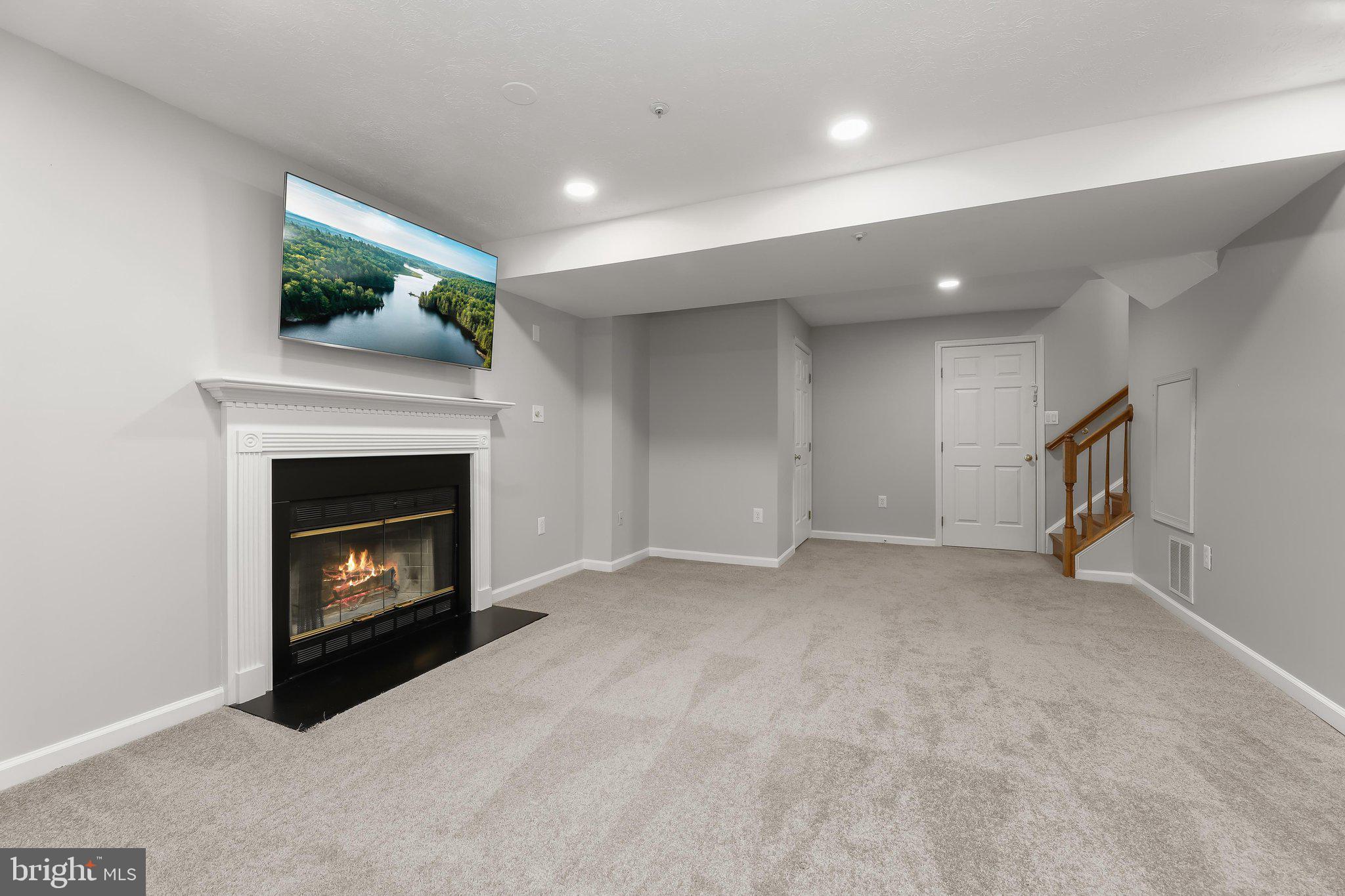 PINEY ORCHARD - Residential
