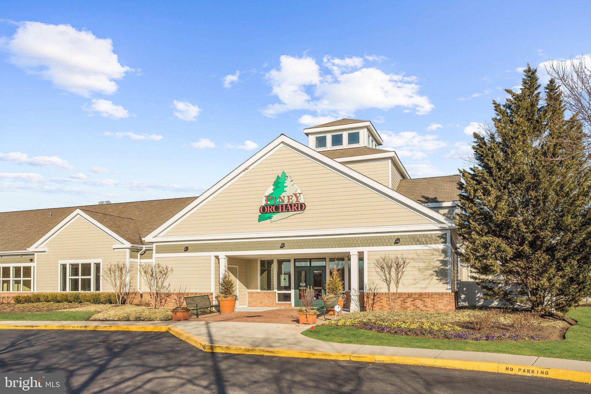 PINEY ORCHARD - Residential