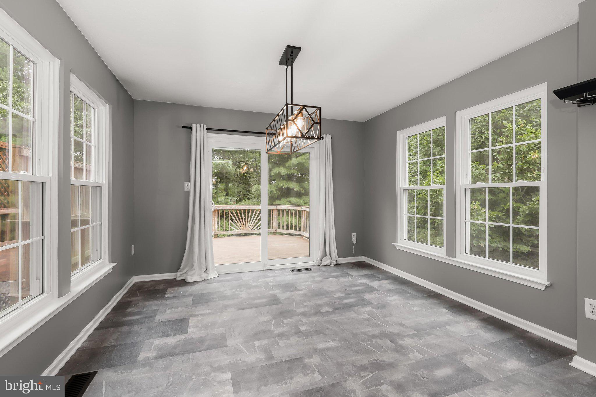 PINEY ORCHARD - Residential
