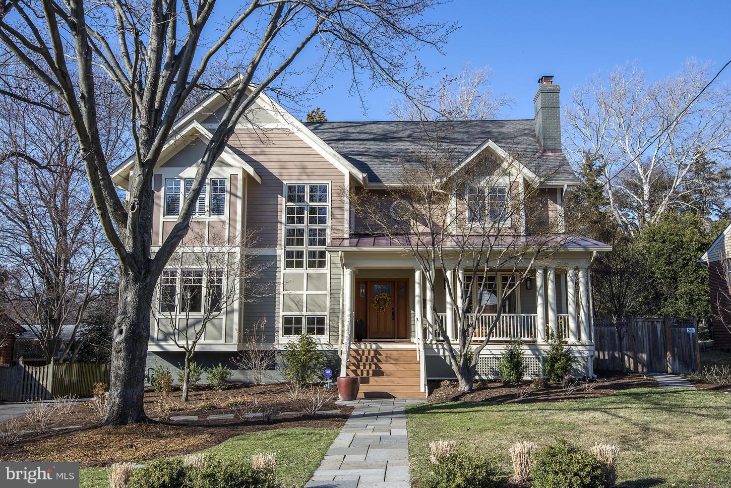 MCLEAN MANOR - Residential
