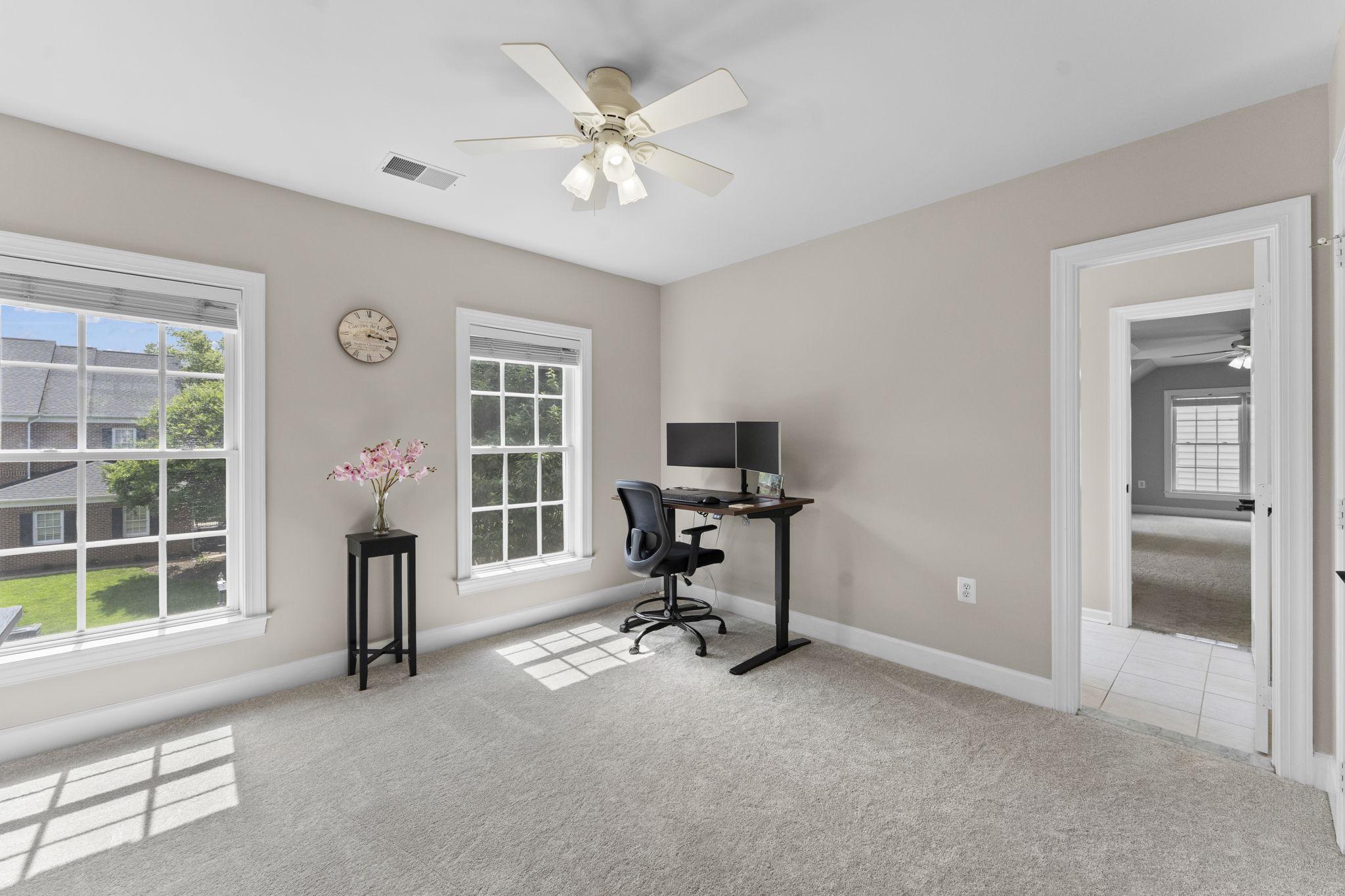 RIVER CREEK - Residential