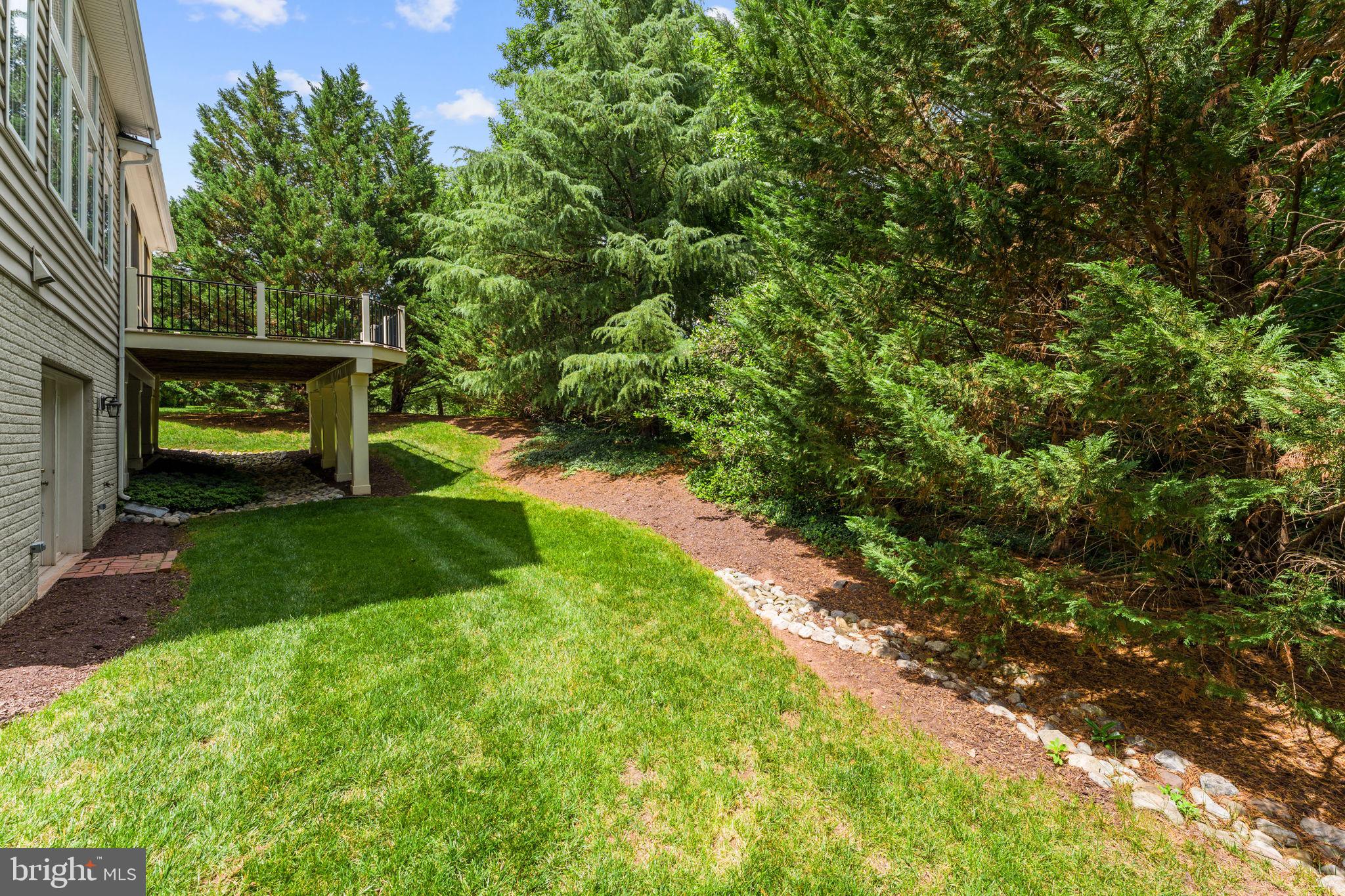 RIVER CREEK - Residential