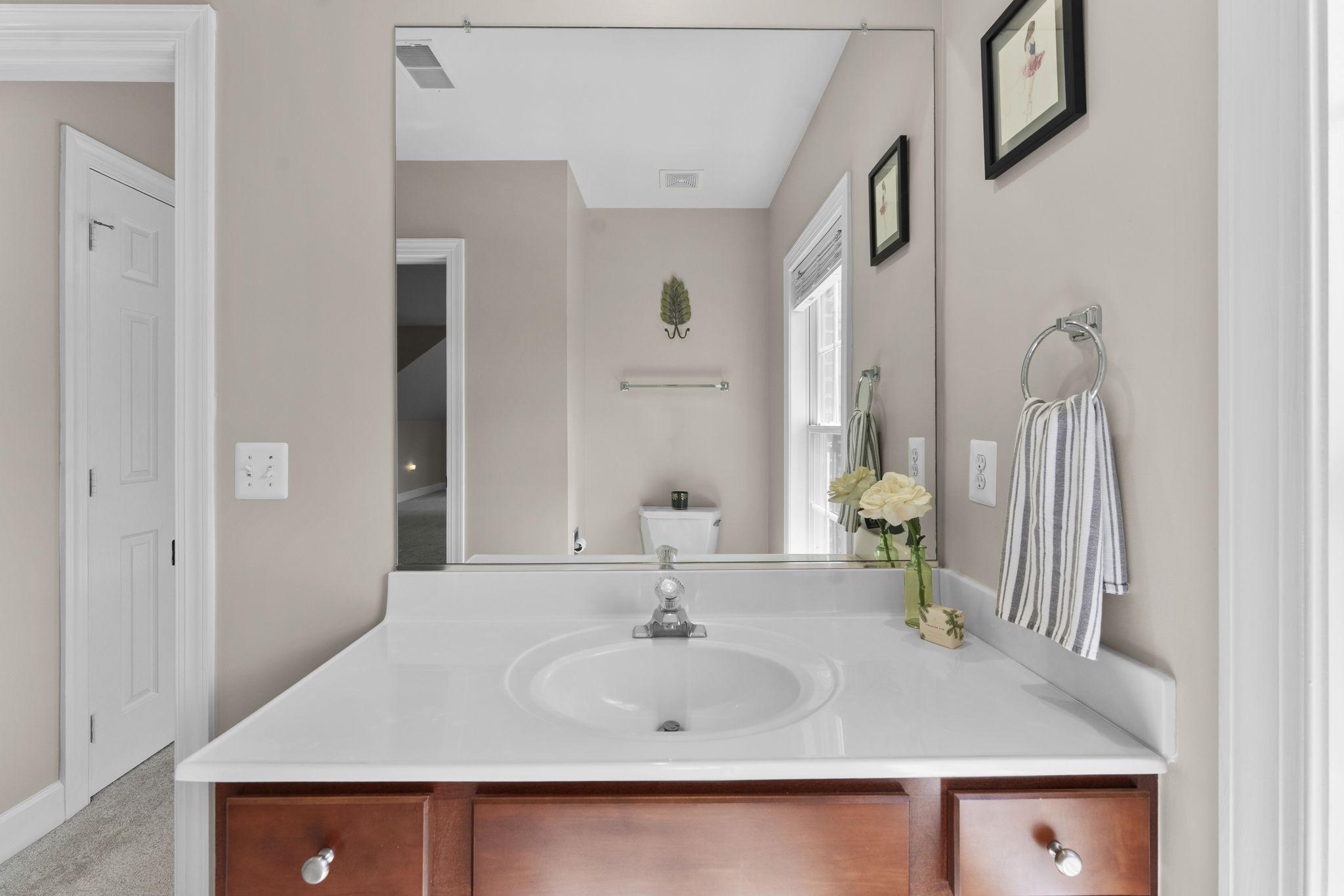 RIVER CREEK - Residential