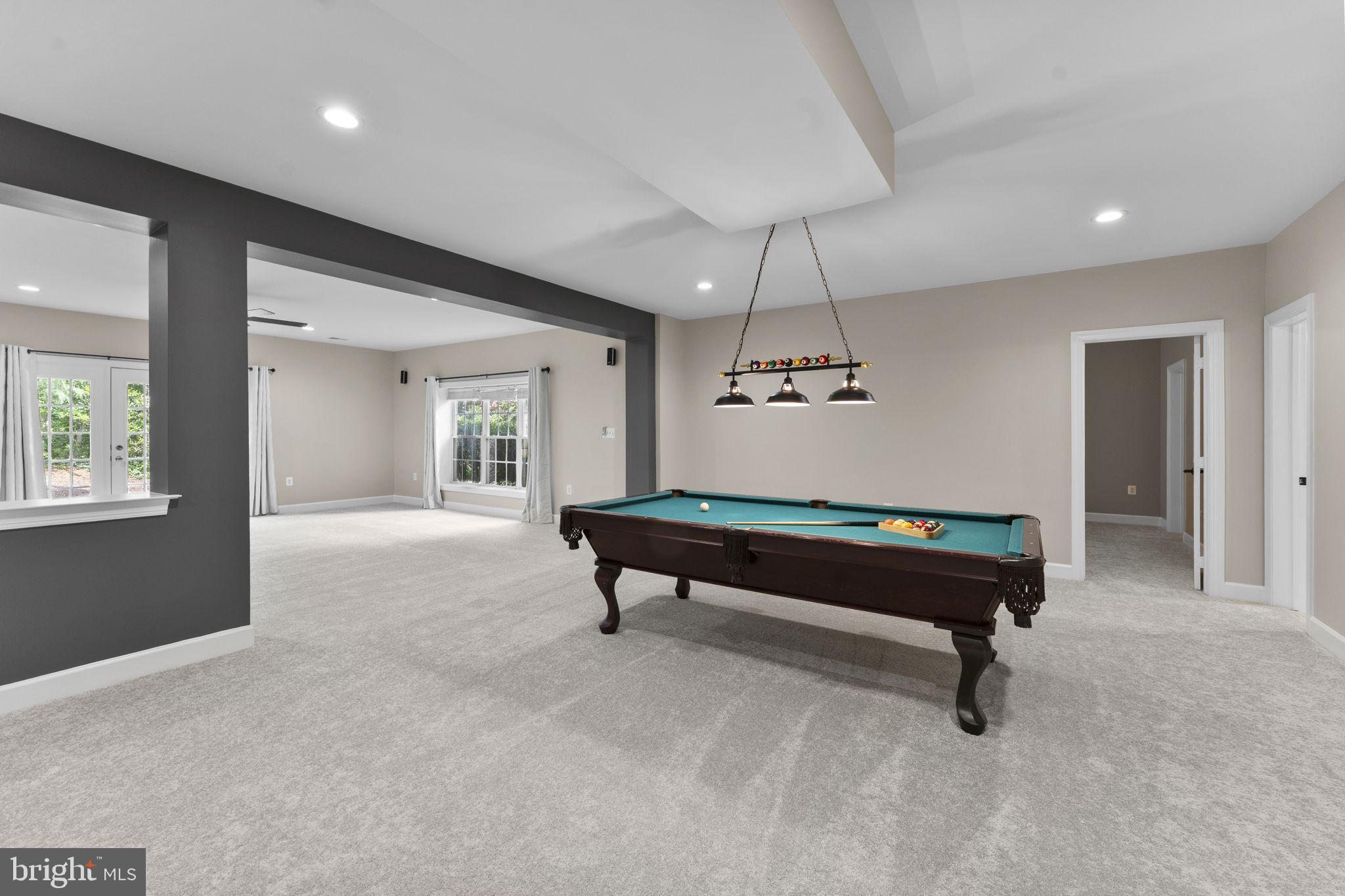 RIVER CREEK - Residential