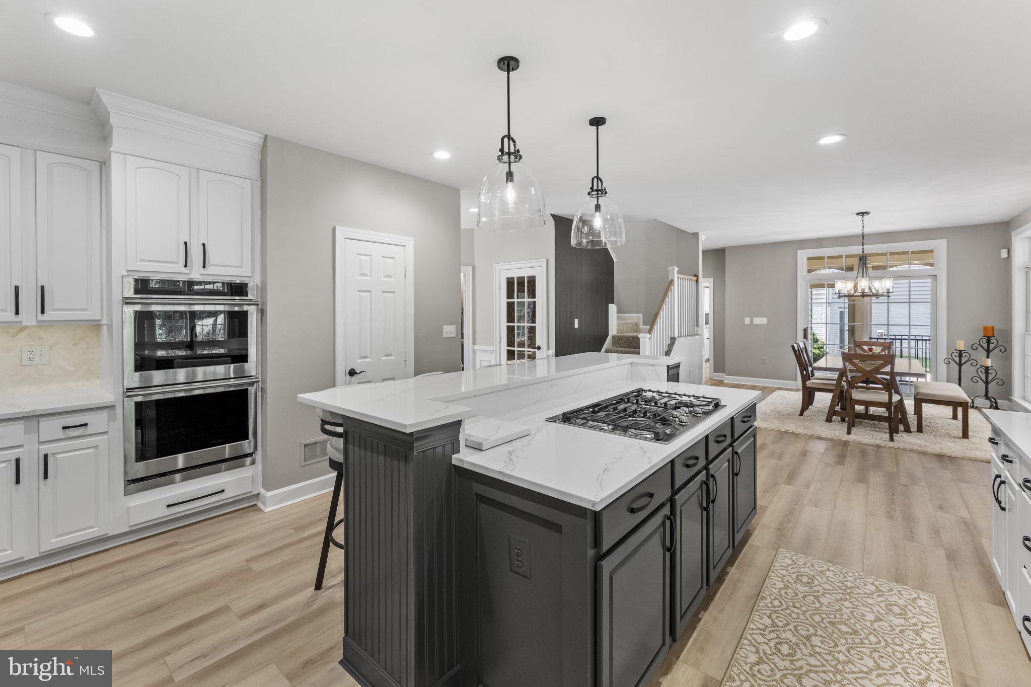 RIVER CREEK - Residential