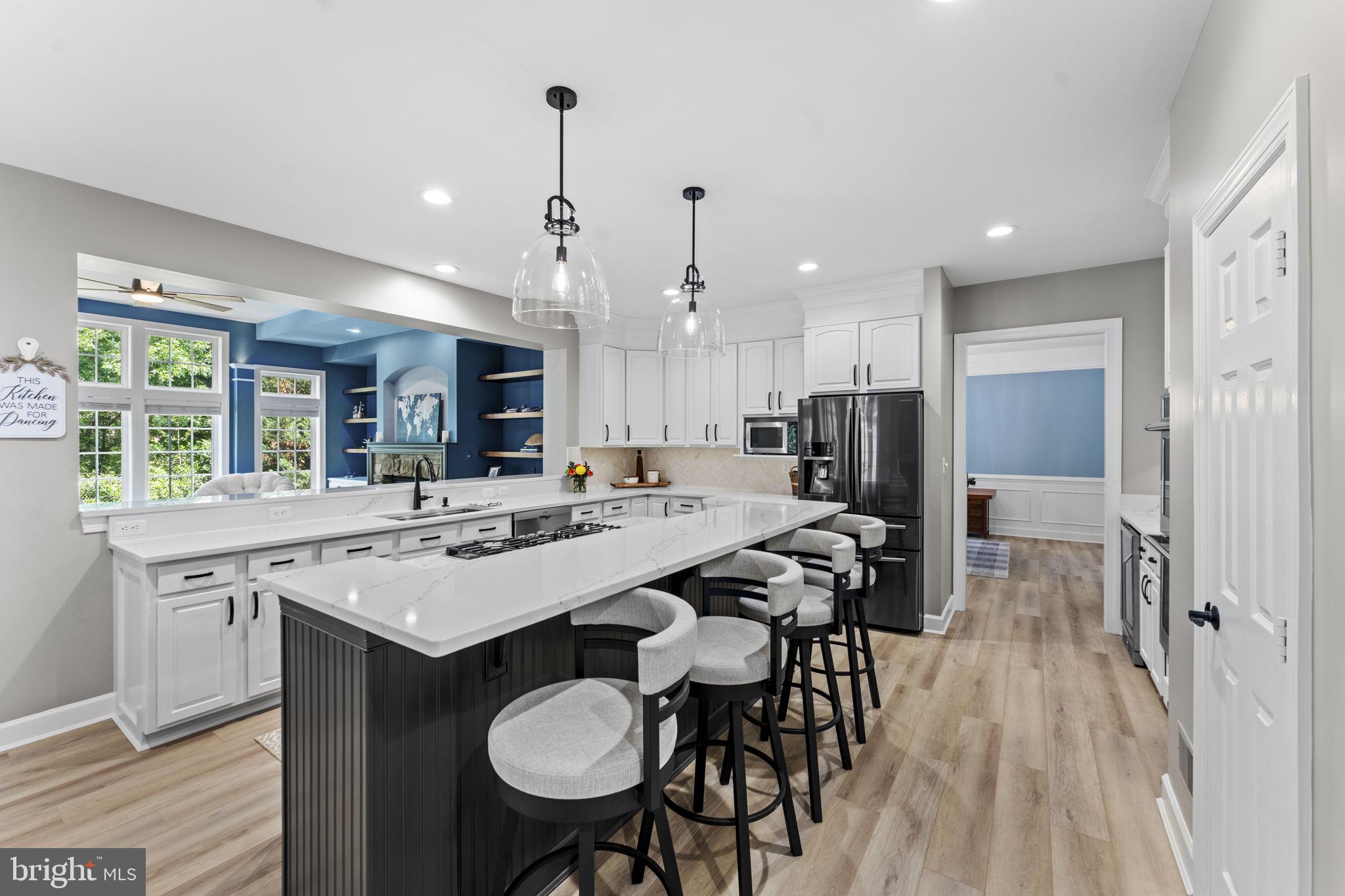 RIVER CREEK - Residential