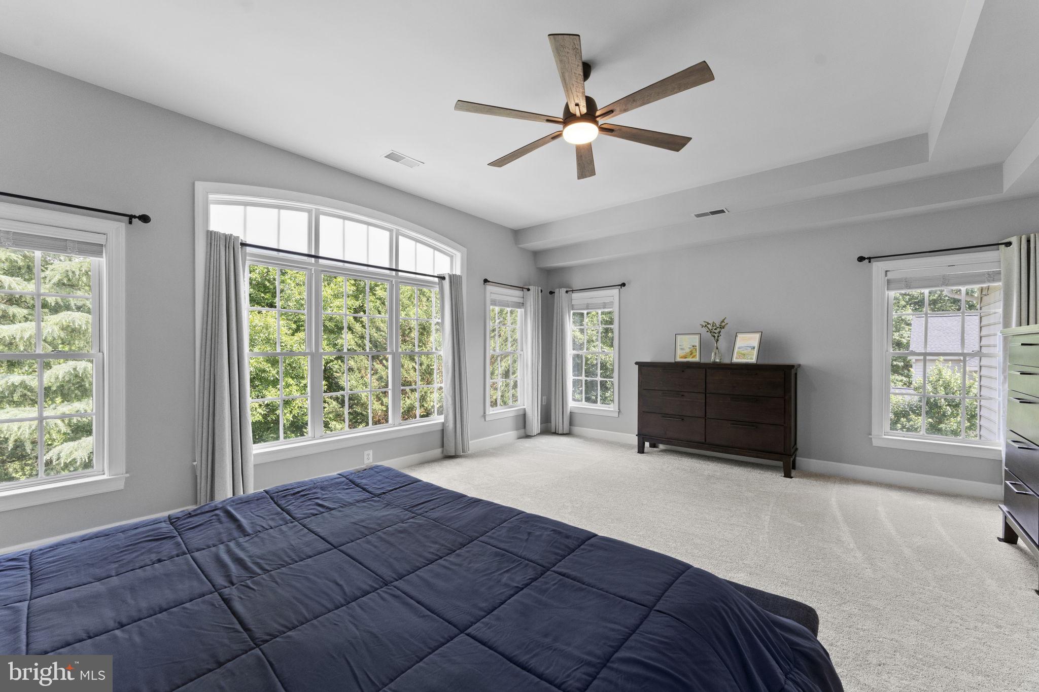 RIVER CREEK - Residential