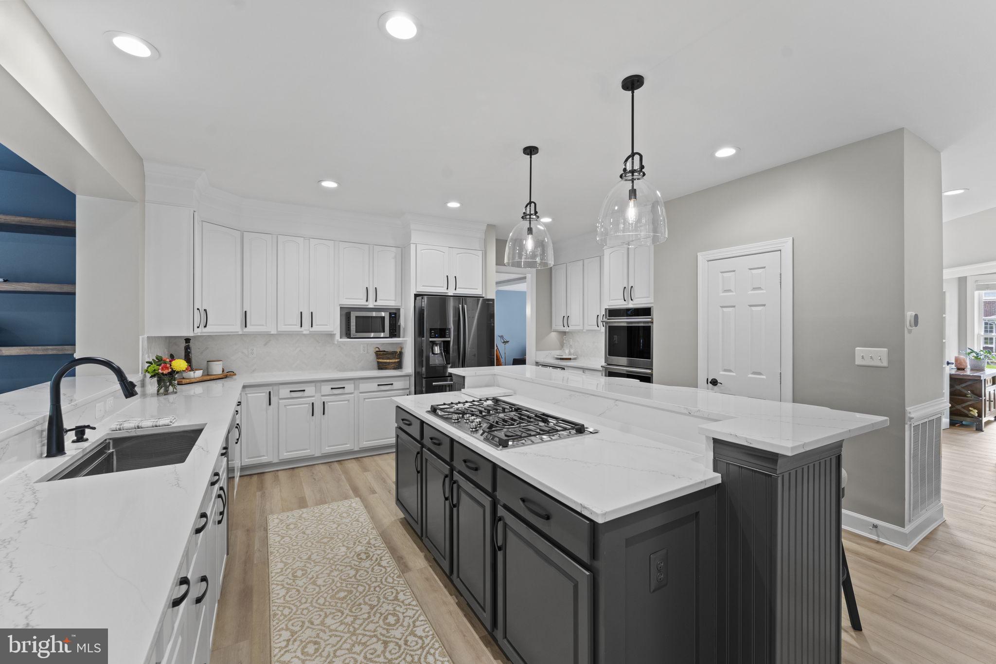 RIVER CREEK - Residential