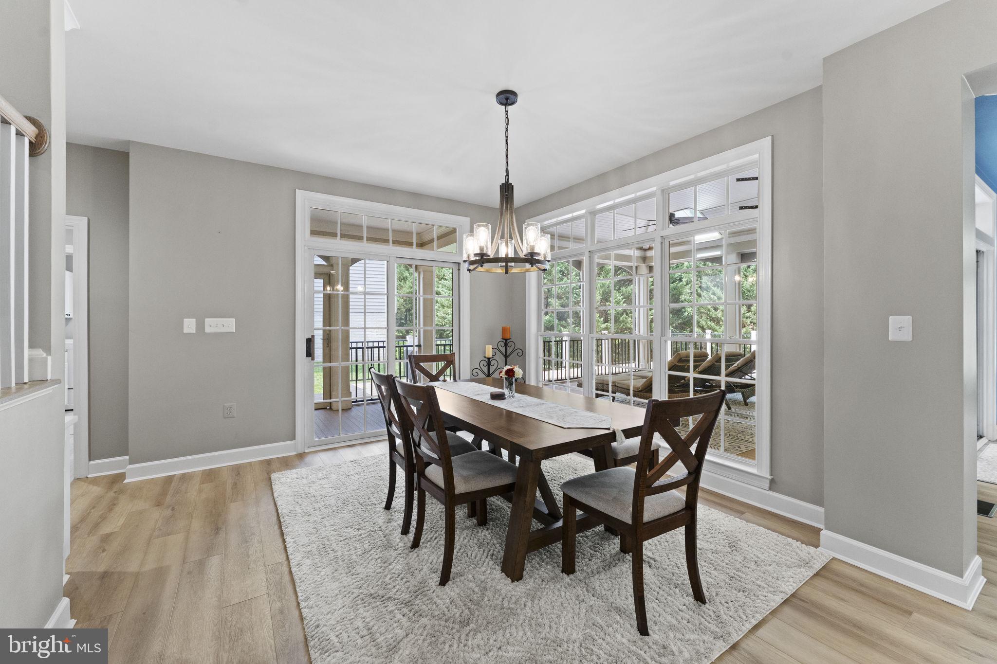 RIVER CREEK - Residential