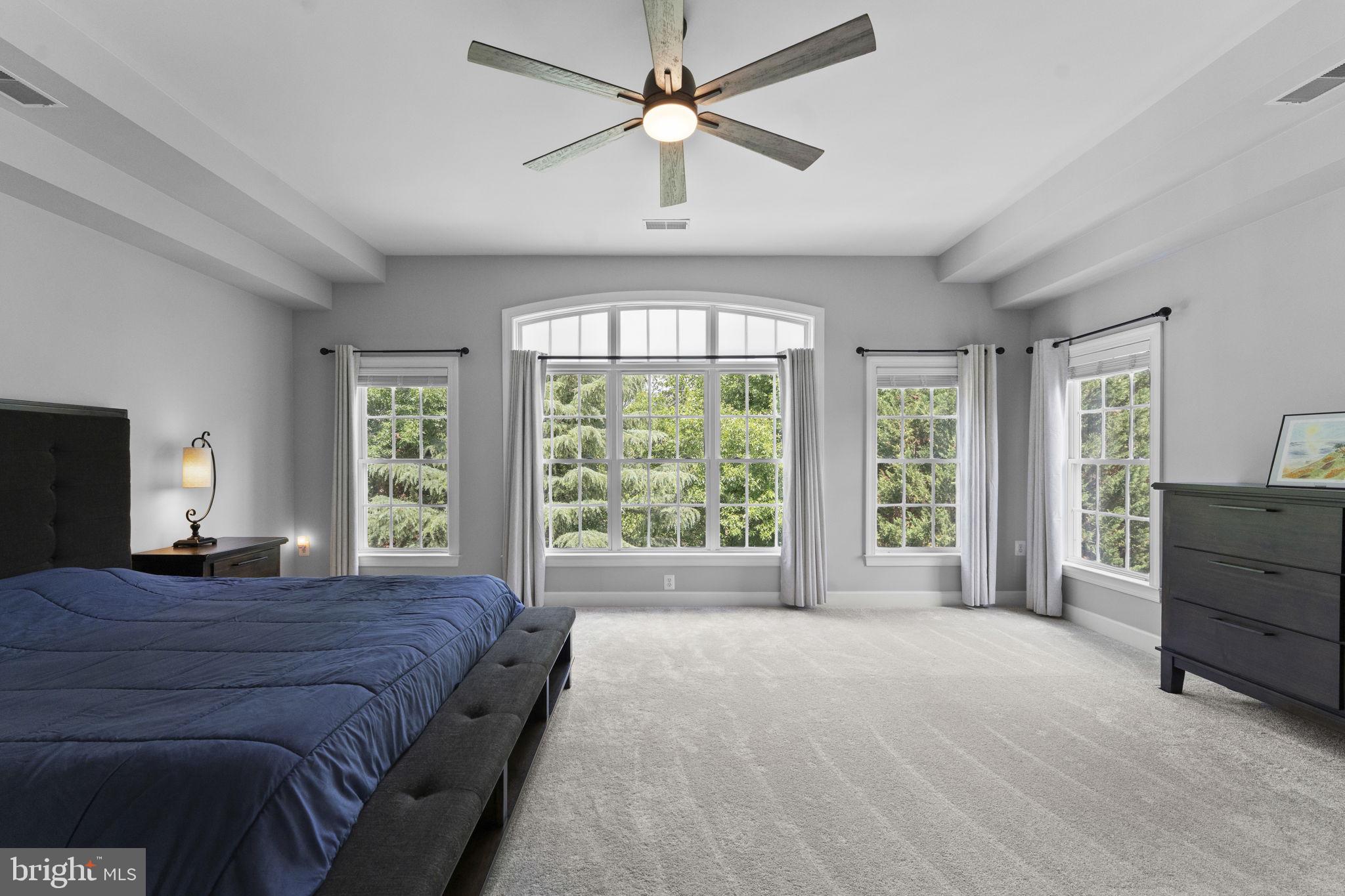 RIVER CREEK - Residential
