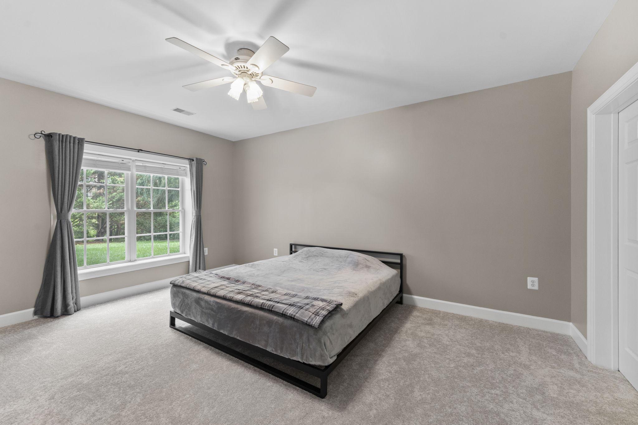 RIVER CREEK - Residential