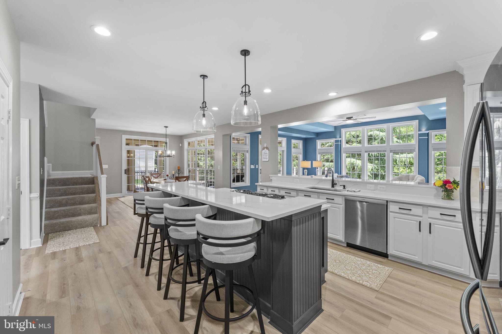 RIVER CREEK - Residential