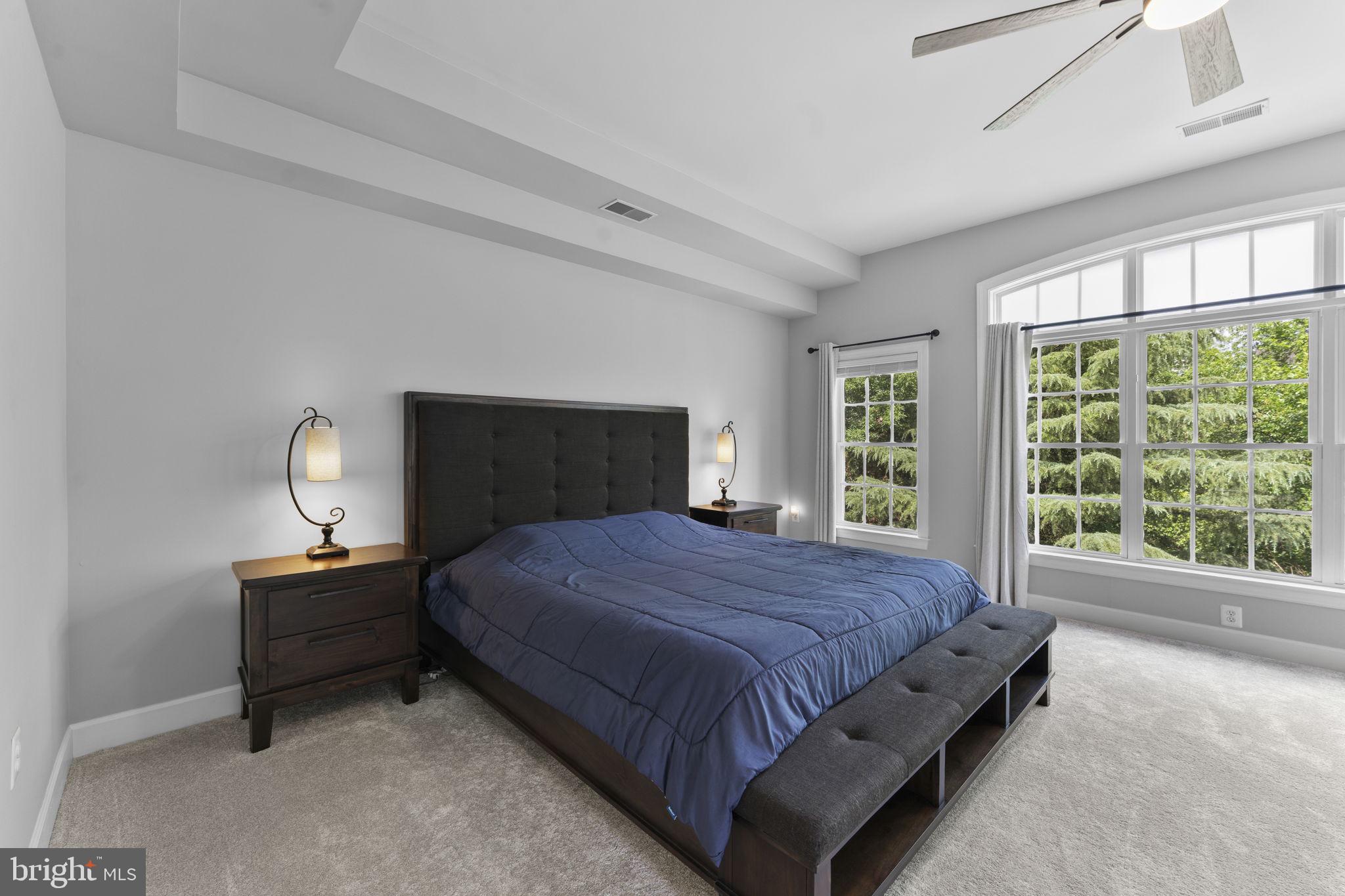 RIVER CREEK - Residential