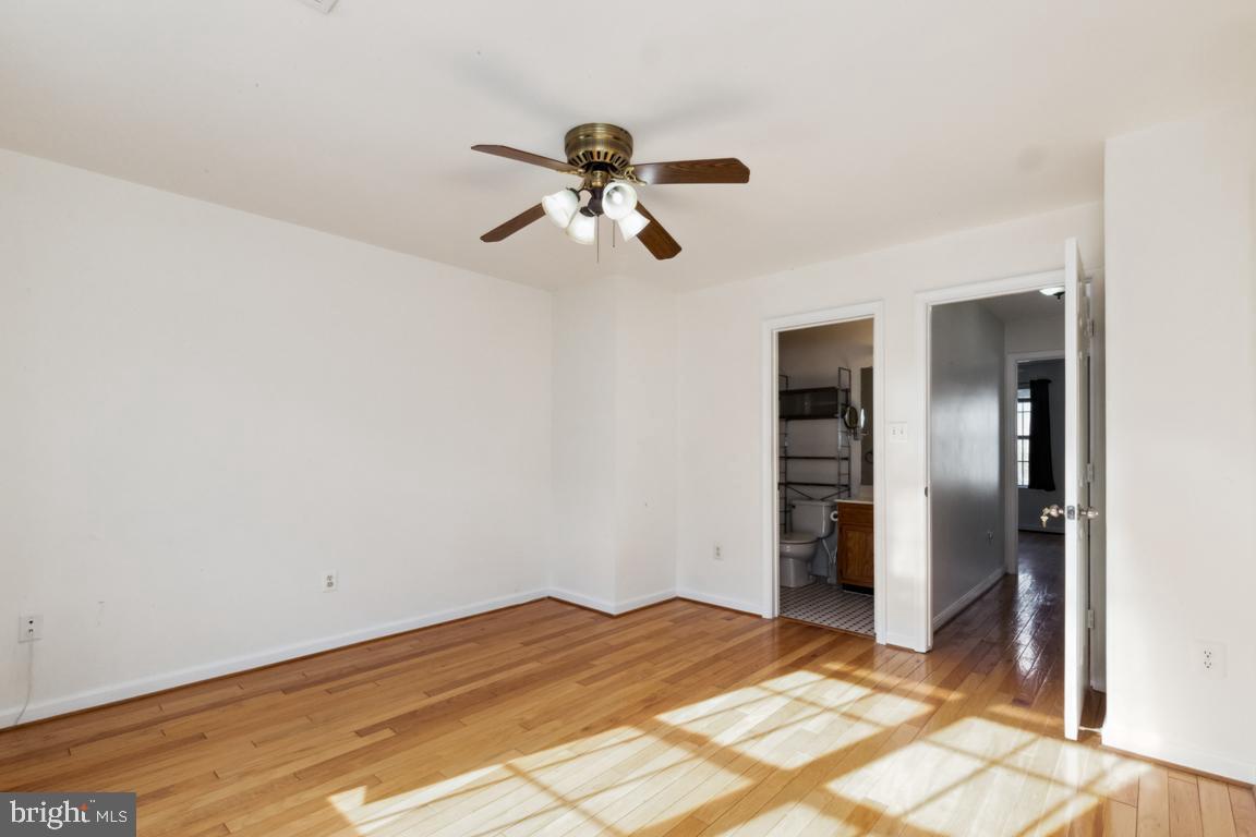 CHELSEA COURTS - Residential Lease