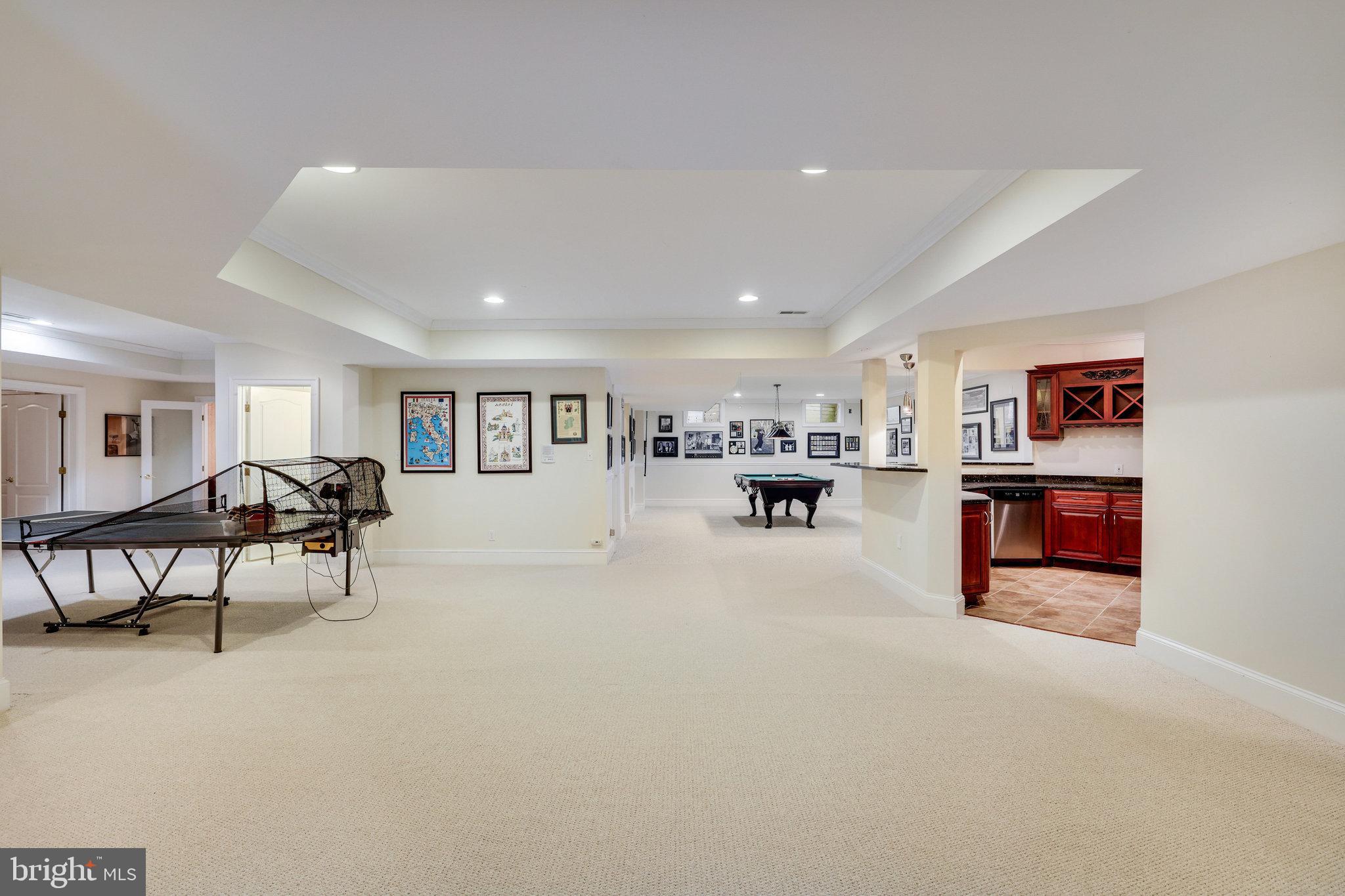 SHADETREE ESTATES - Residential