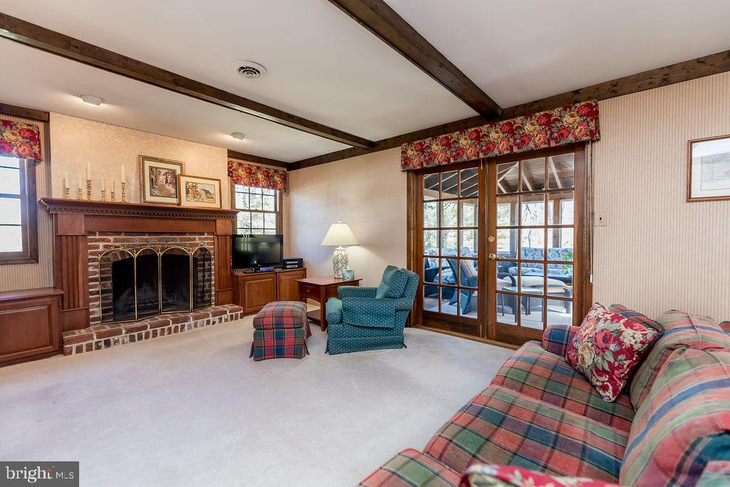 BLUEBERRY HILL - Residential