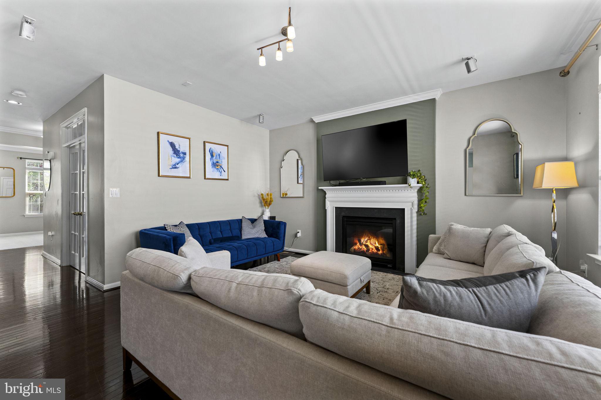 MEADOW VIEW - Residential