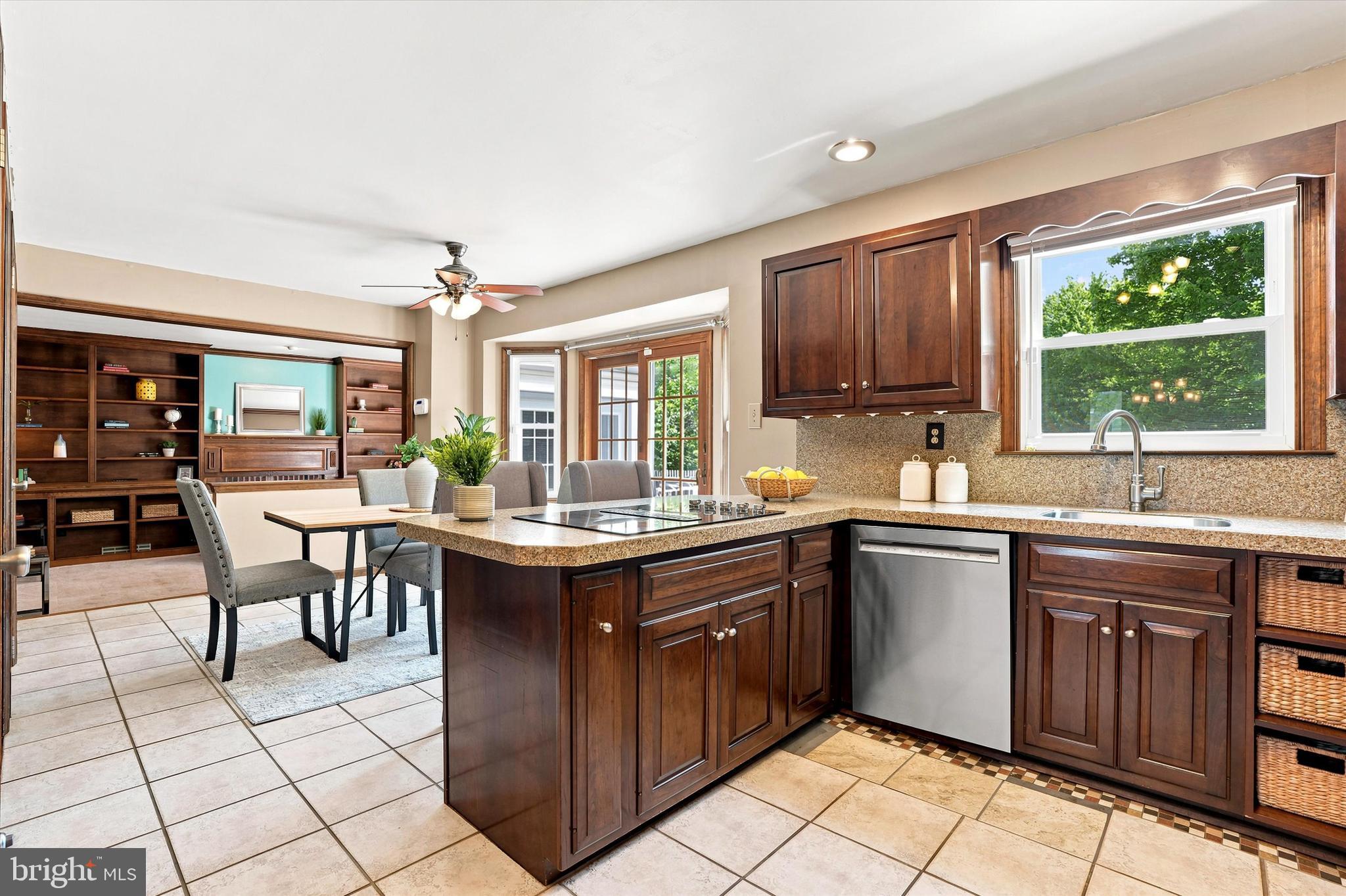 NEWTOWN GRANT - Residential