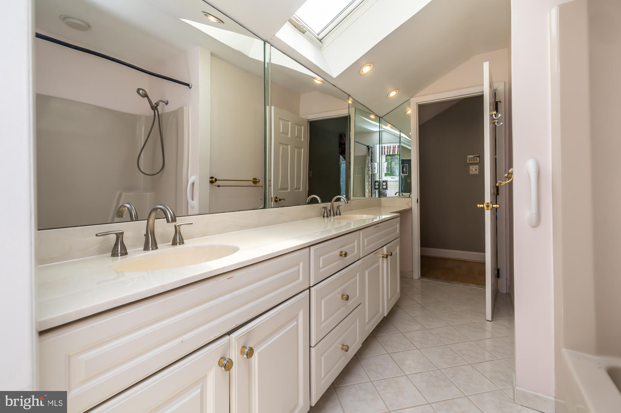 WYNMERE HUNT - Residential