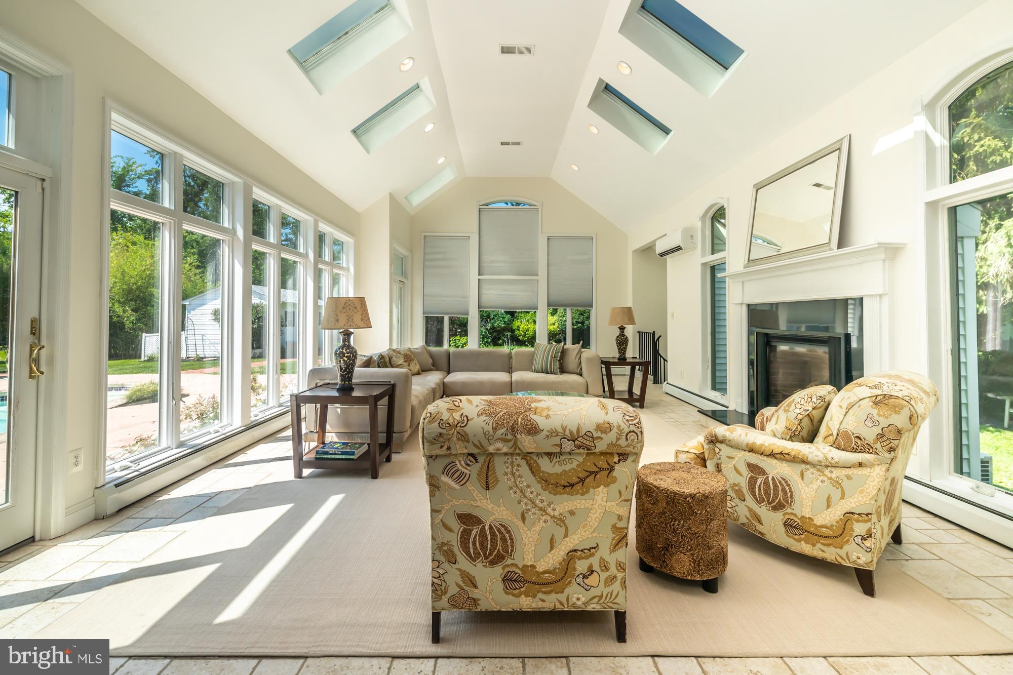 WYNMERE HUNT - Residential