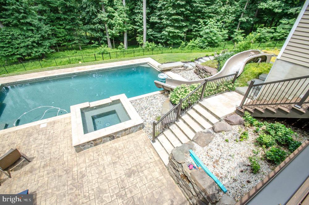 WOODSYDE HEIGHTS - Residential
