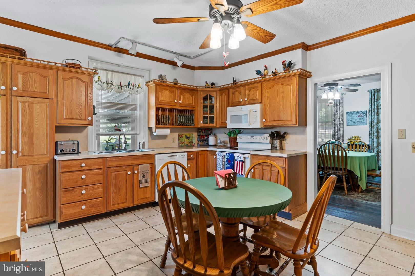 OAK GROVE ESTATES - Residential
