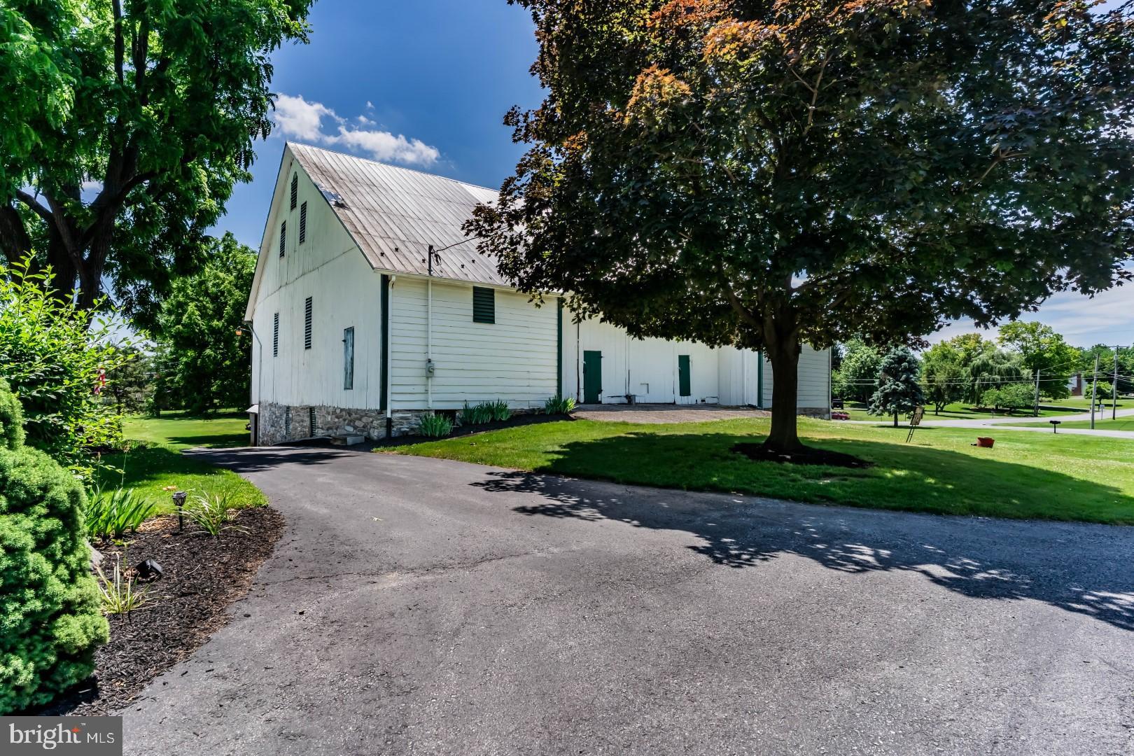 OAK GROVE ESTATES - Residential