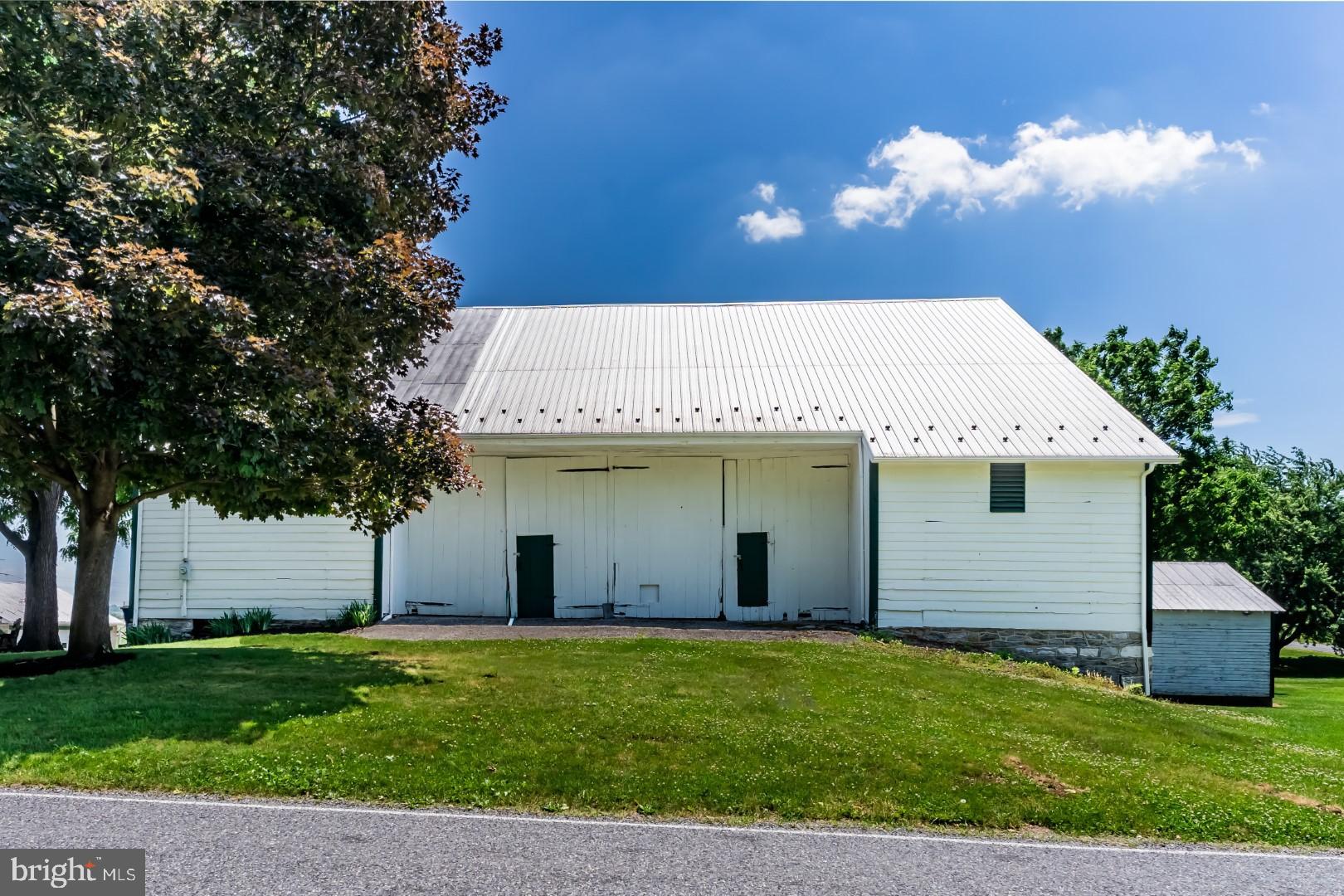 OAK GROVE ESTATES - Residential