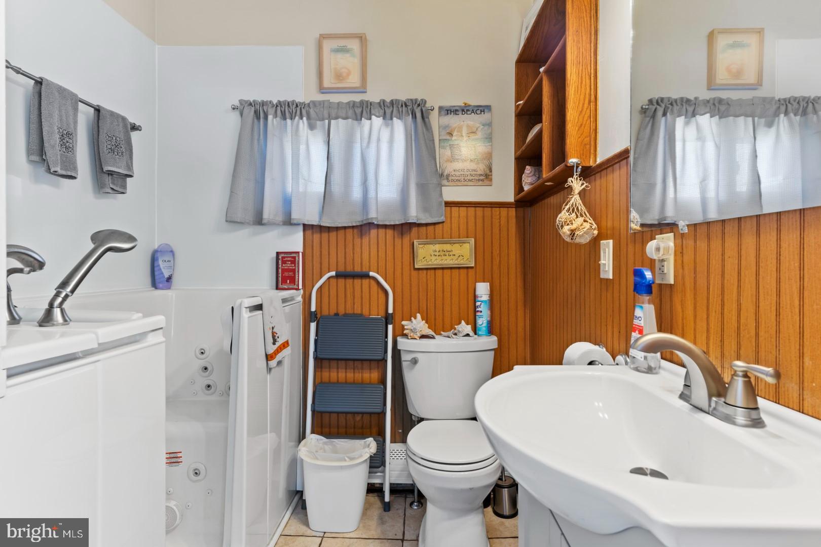 OAK GROVE ESTATES - Residential