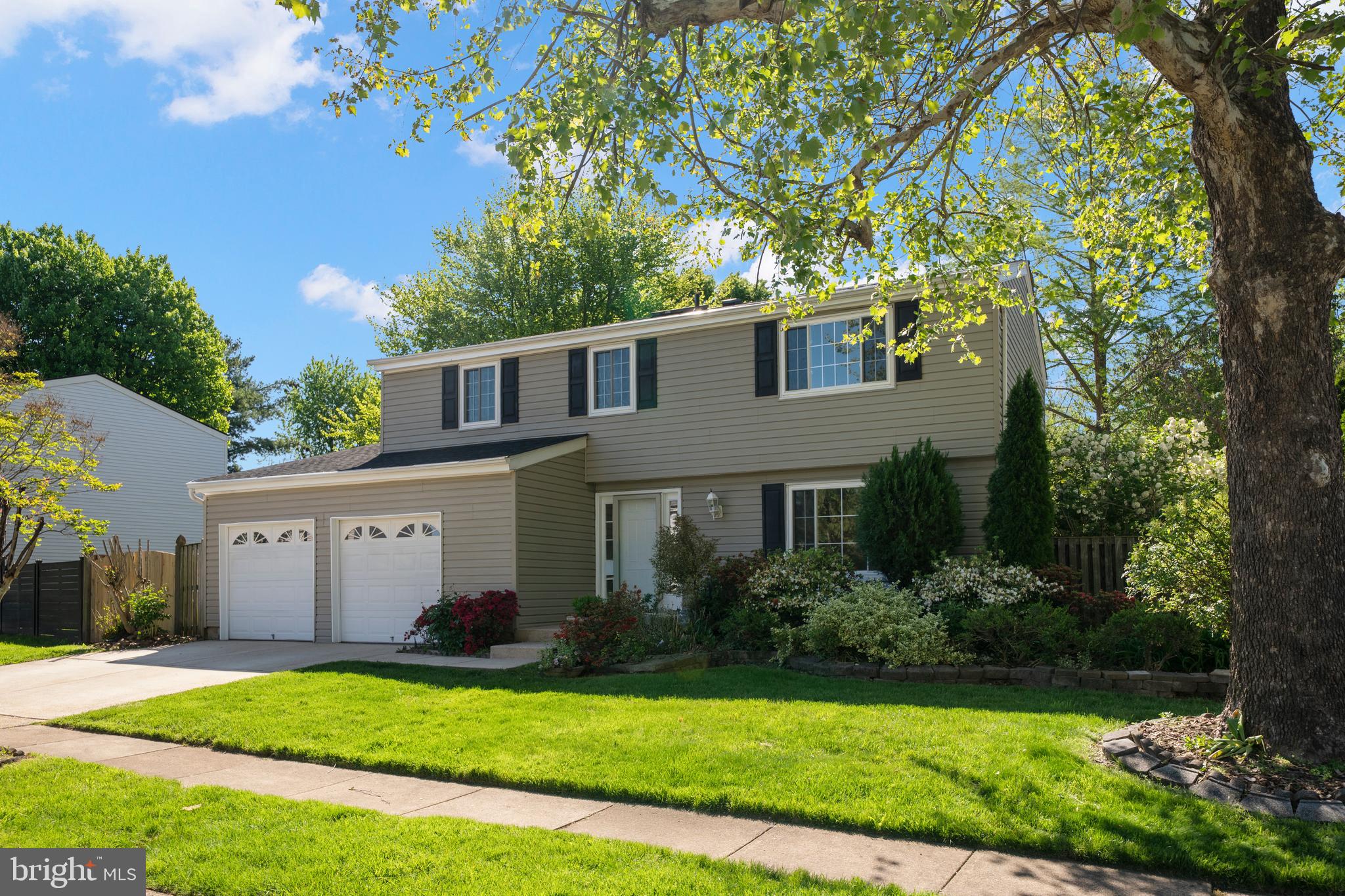 ESTATES AT EAGLE LIE - Residential