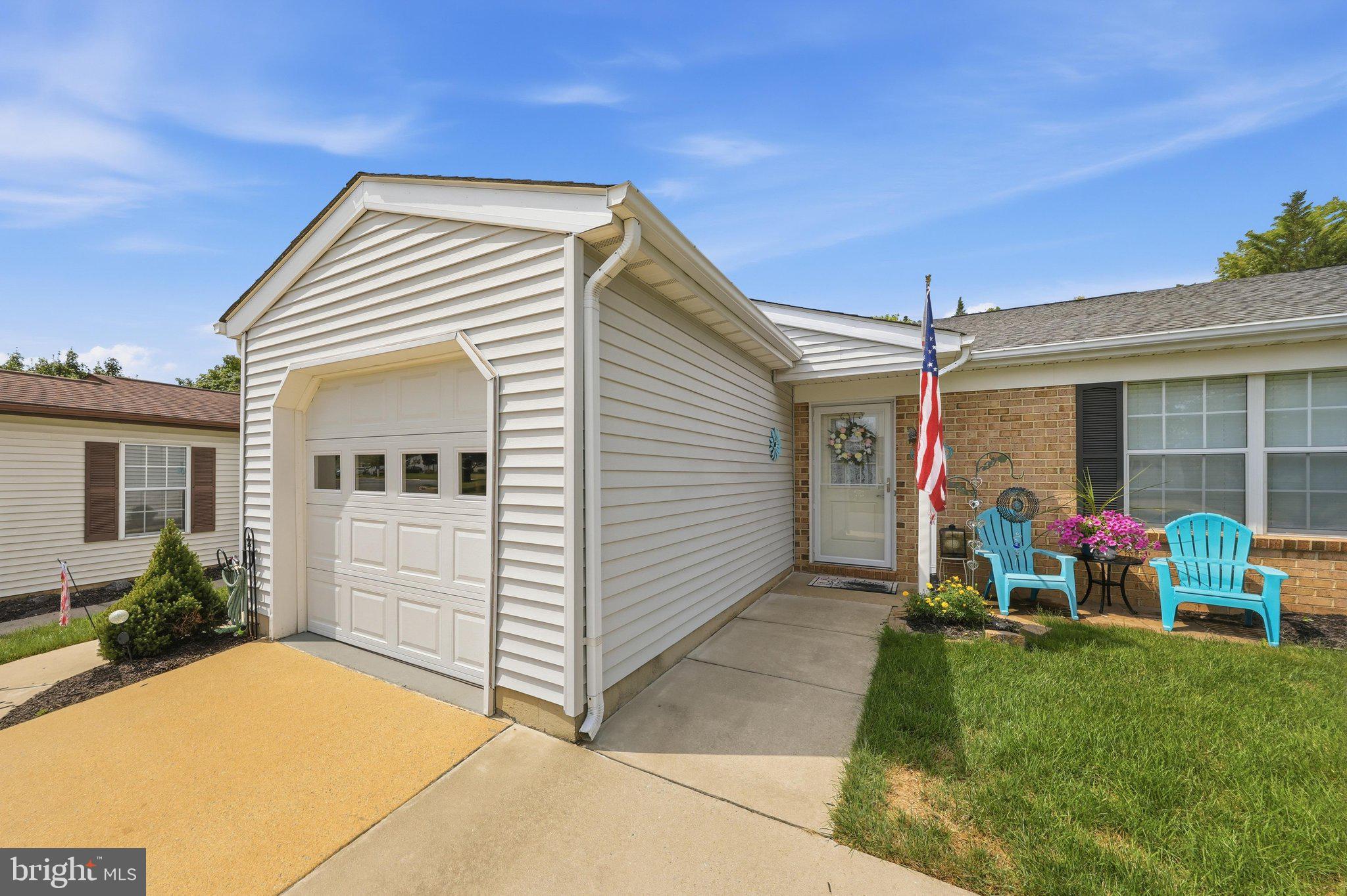 CRESTWOOD VILLAGE - Residential