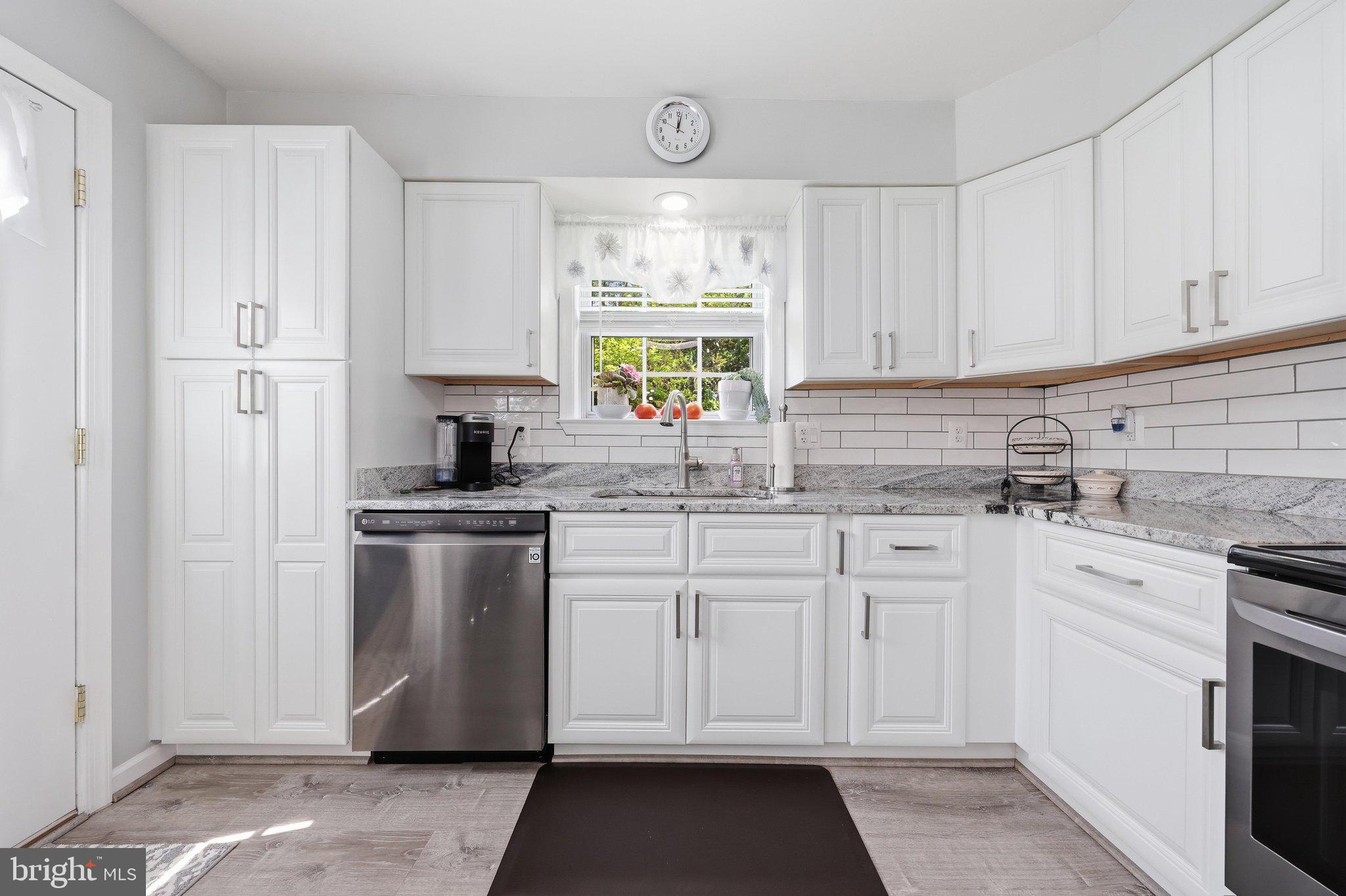 CRESTWOOD VILLAGE - Residential