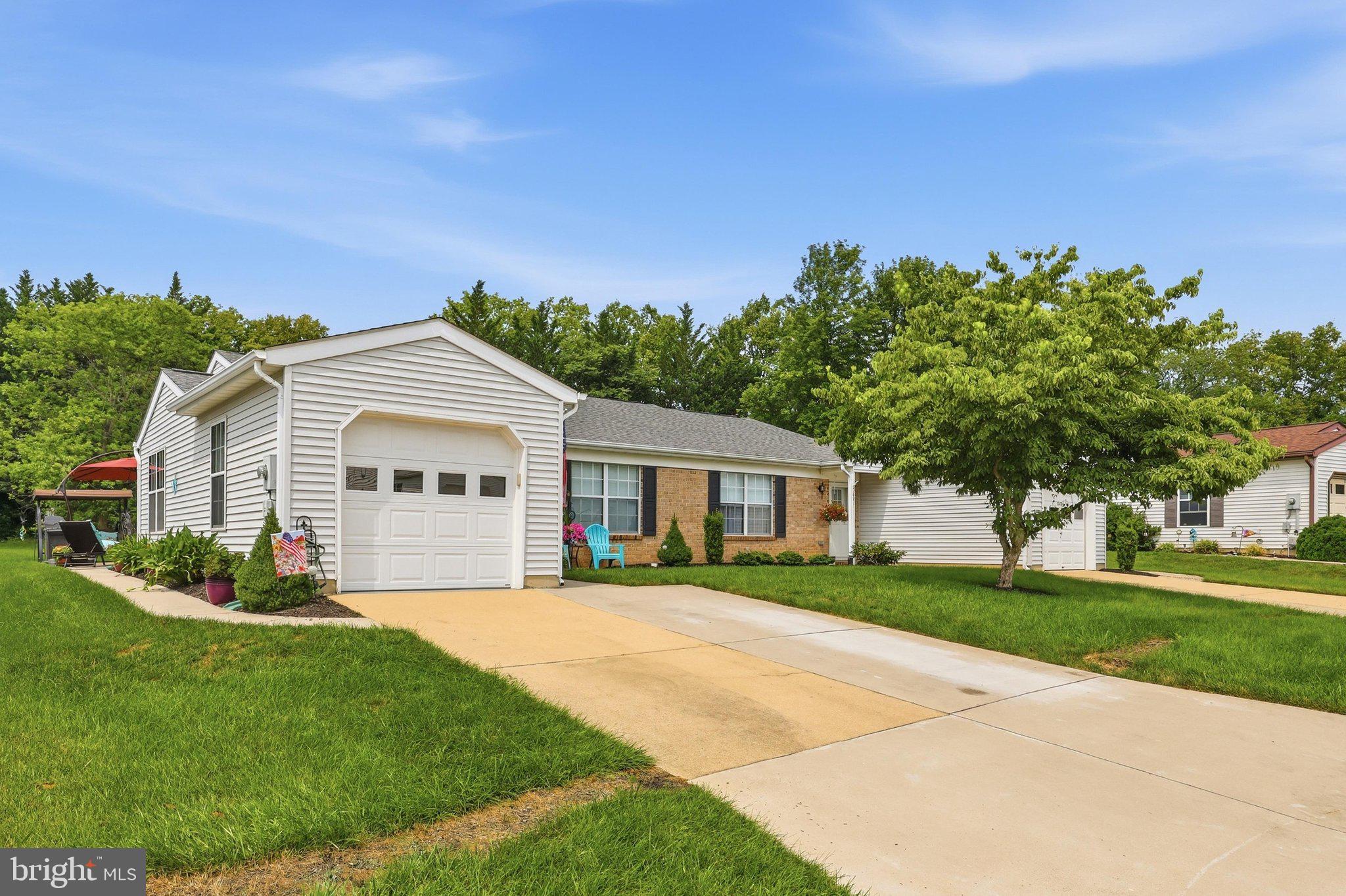 CRESTWOOD VILLAGE - Residential