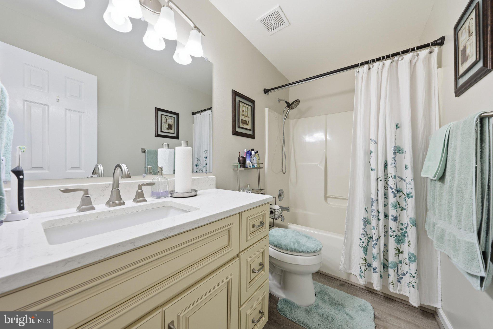 CRESTWOOD VILLAGE - Residential