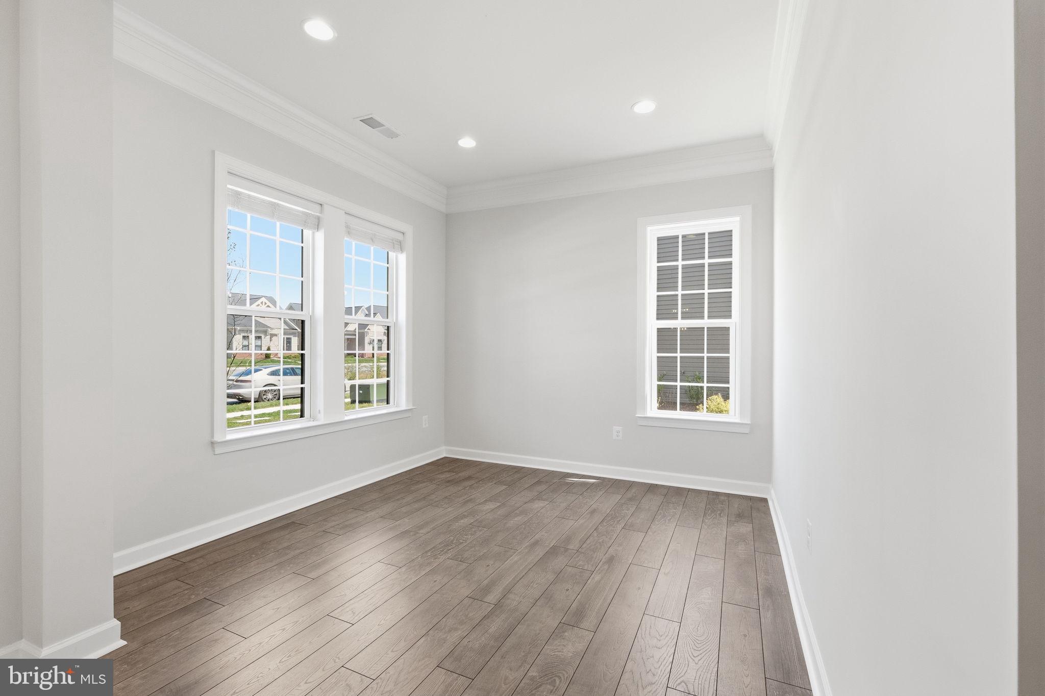 LAKESIDE AT TRAPPE - Residential