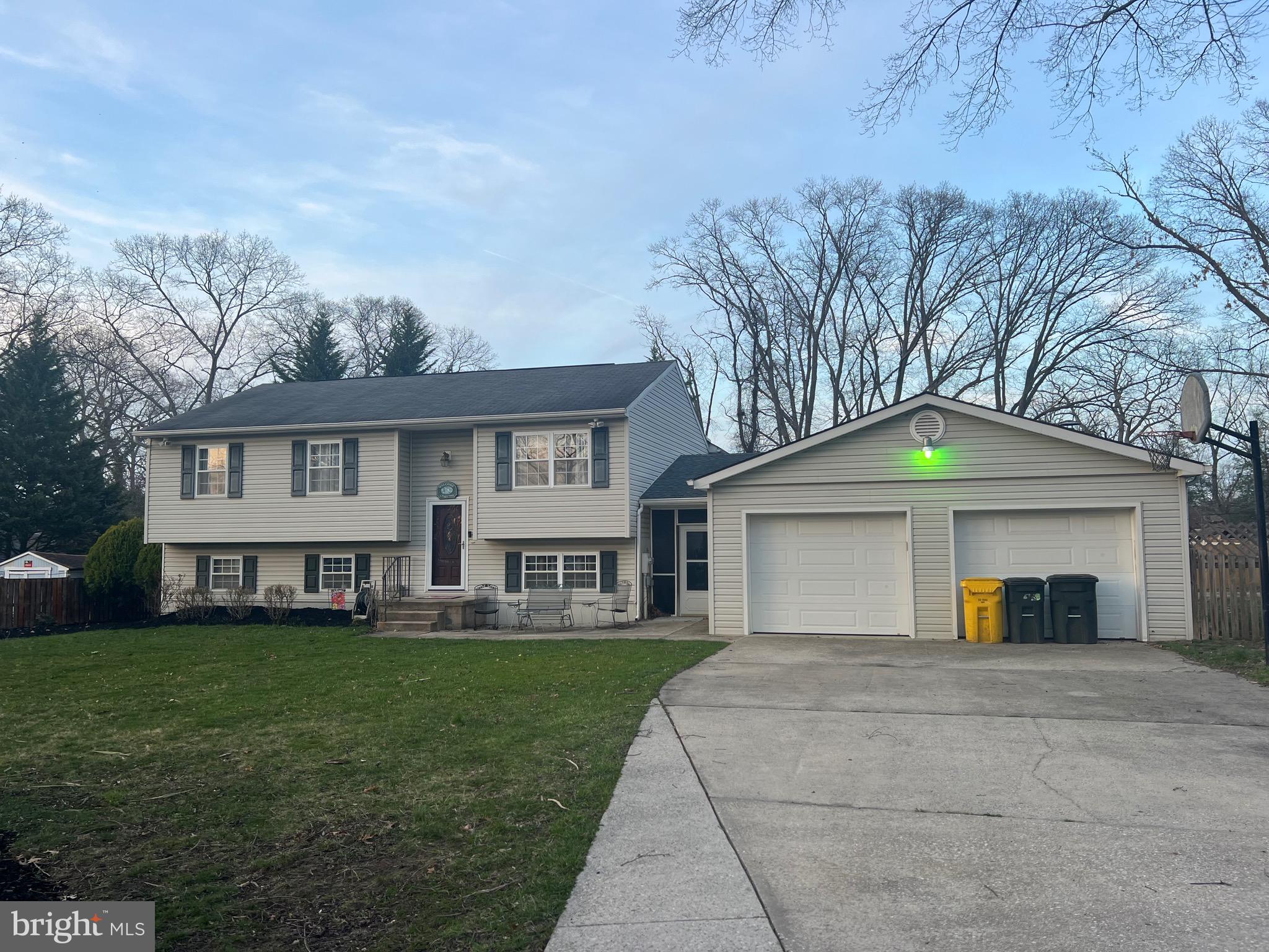 LAUREL ACRES - Residential