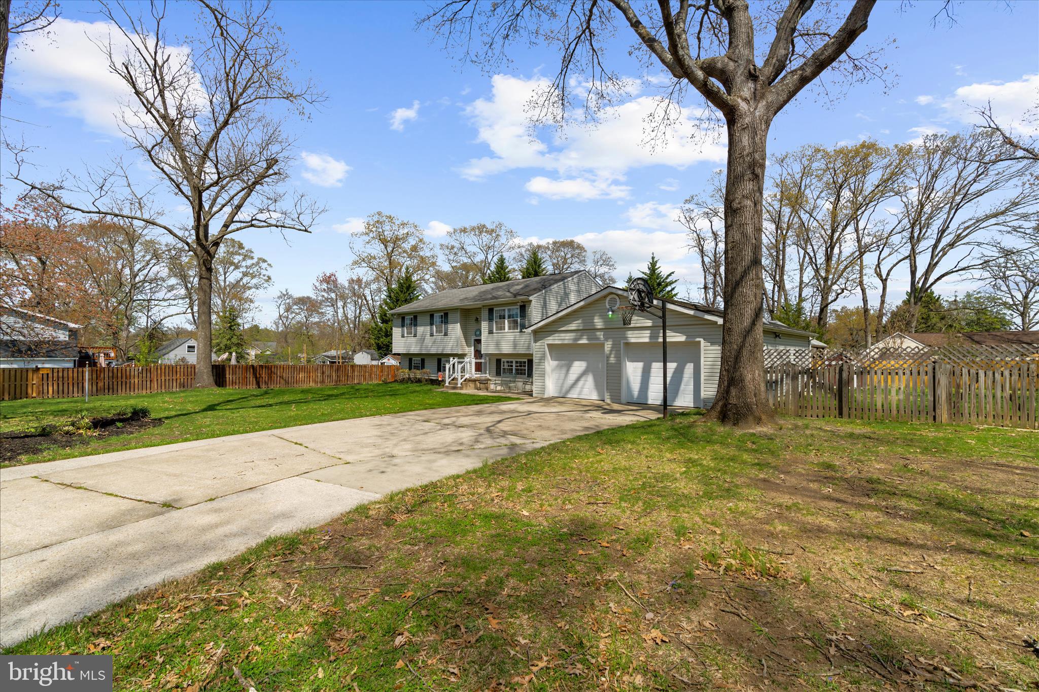 LAUREL ACRES - Residential
