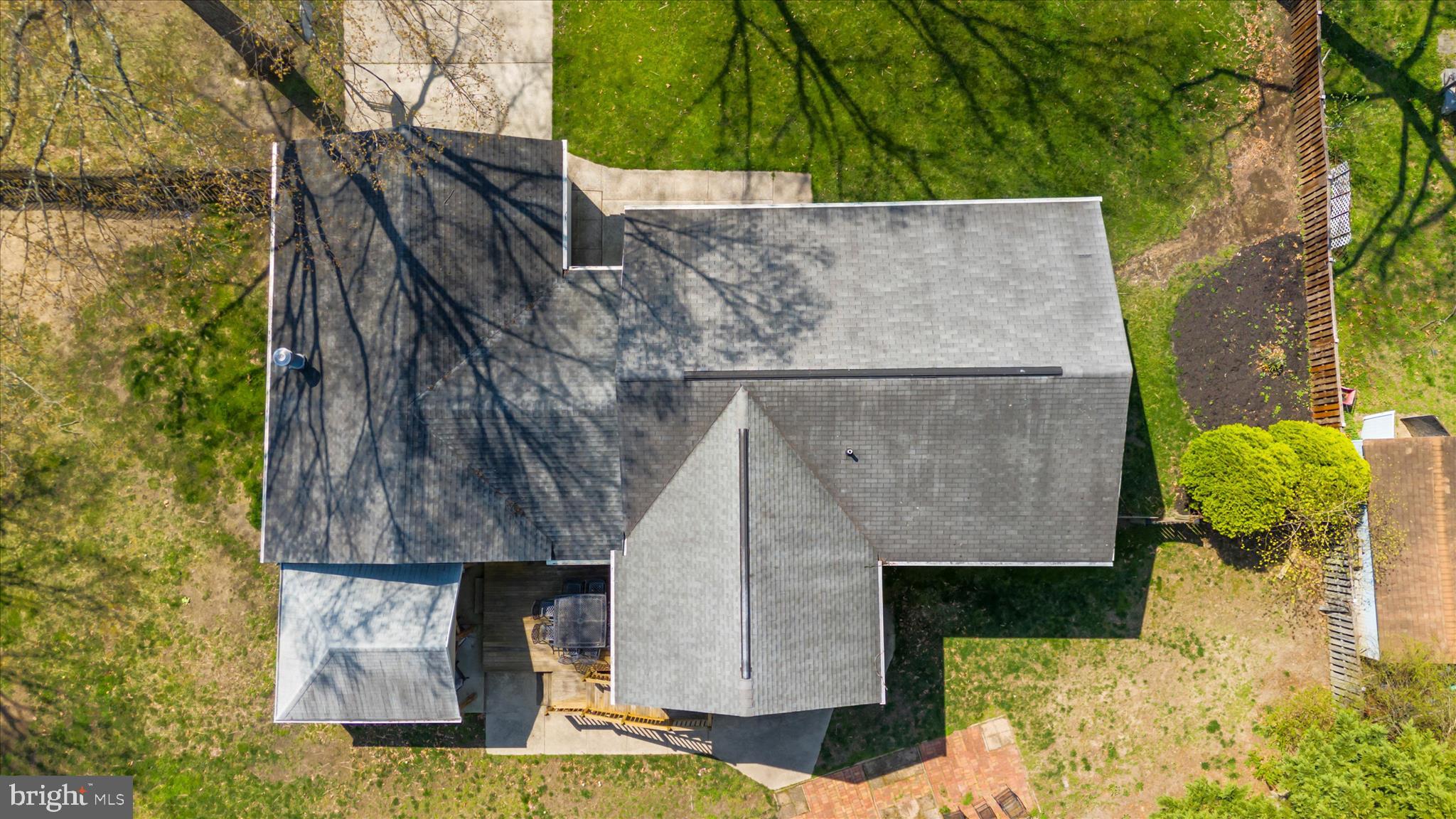 LAUREL ACRES - Residential