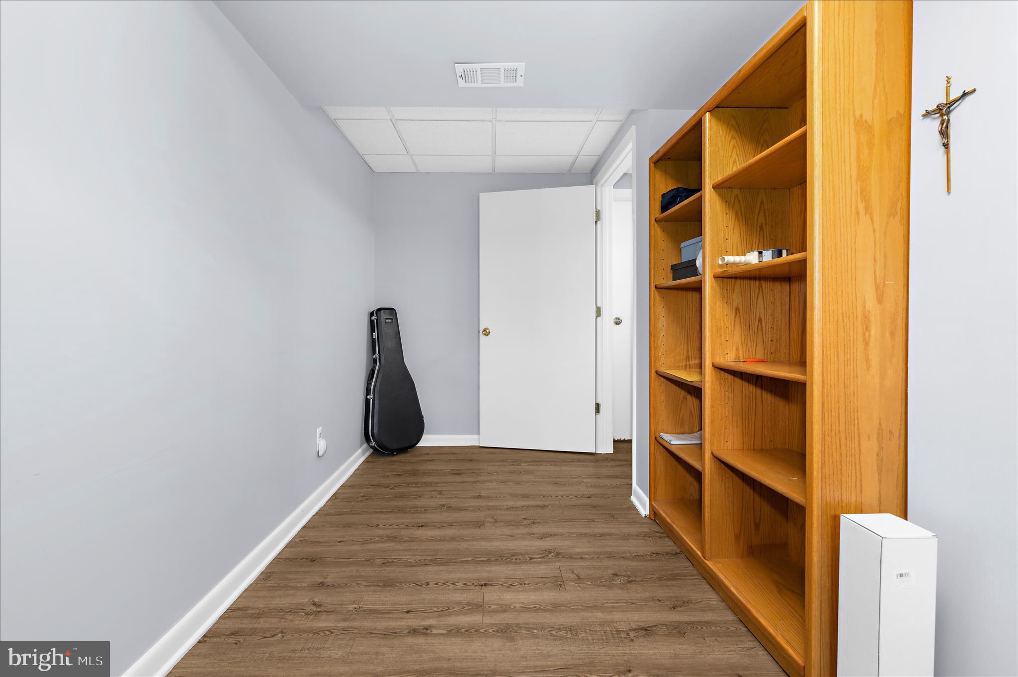 LAUREL ACRES - Residential